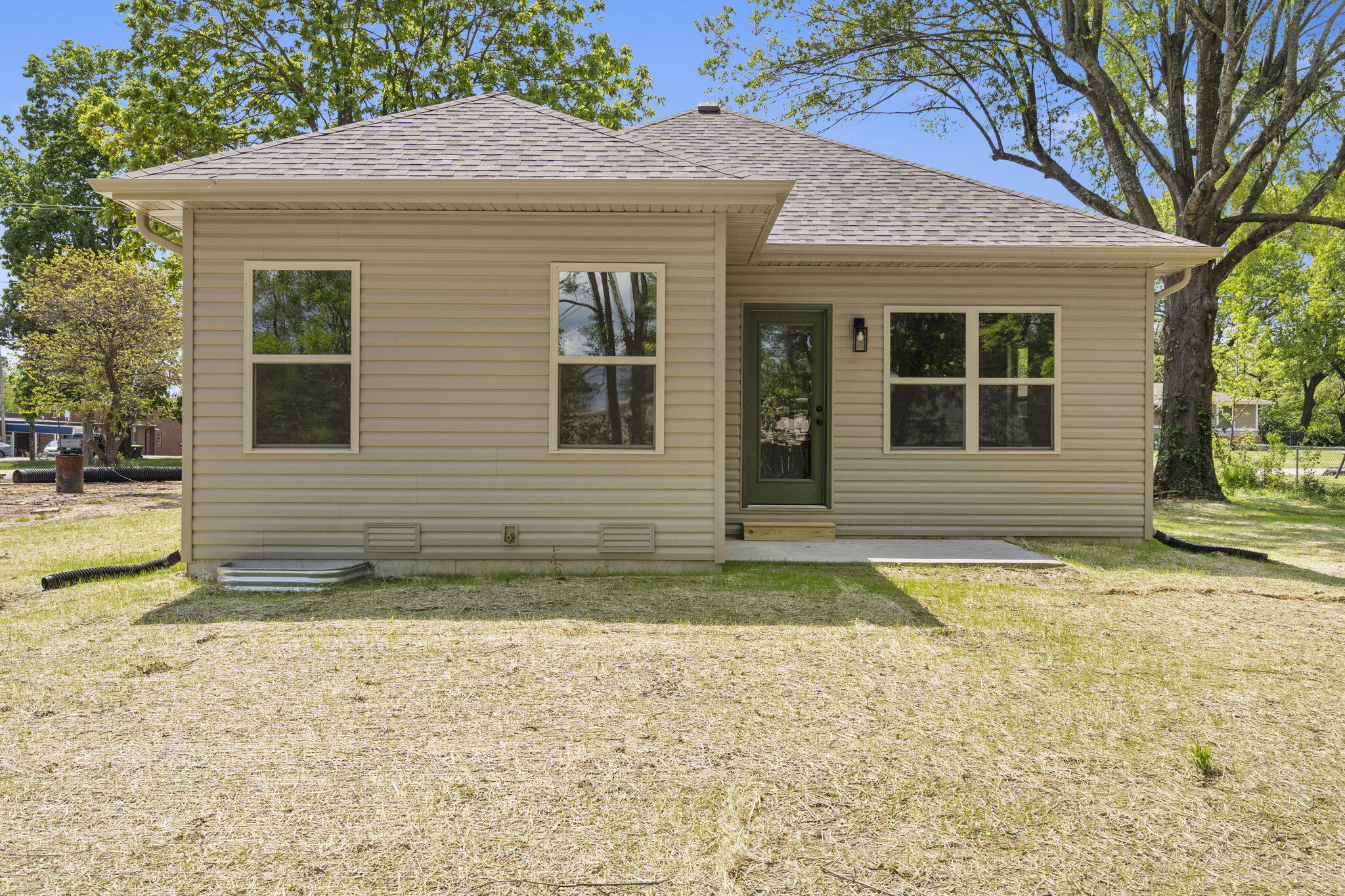 303 West Odell Street Property Photo 26