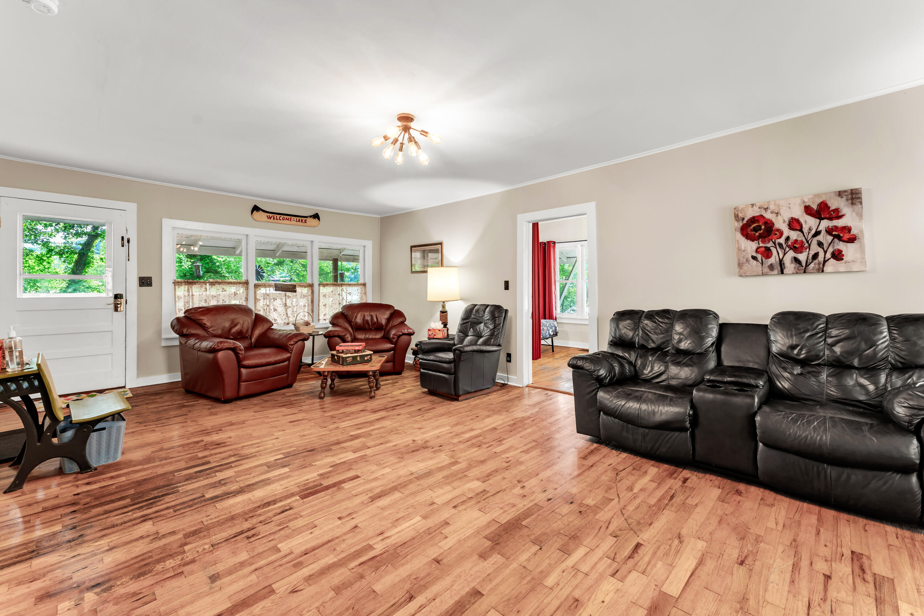 274 & 286 Beach Boulevard Property Photo 16