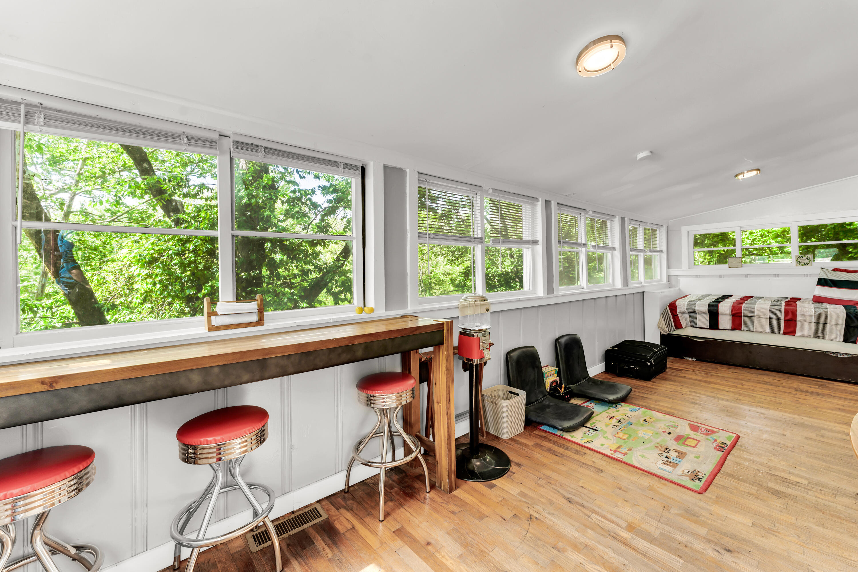274 & 286 Beach Boulevard Property Photo 43