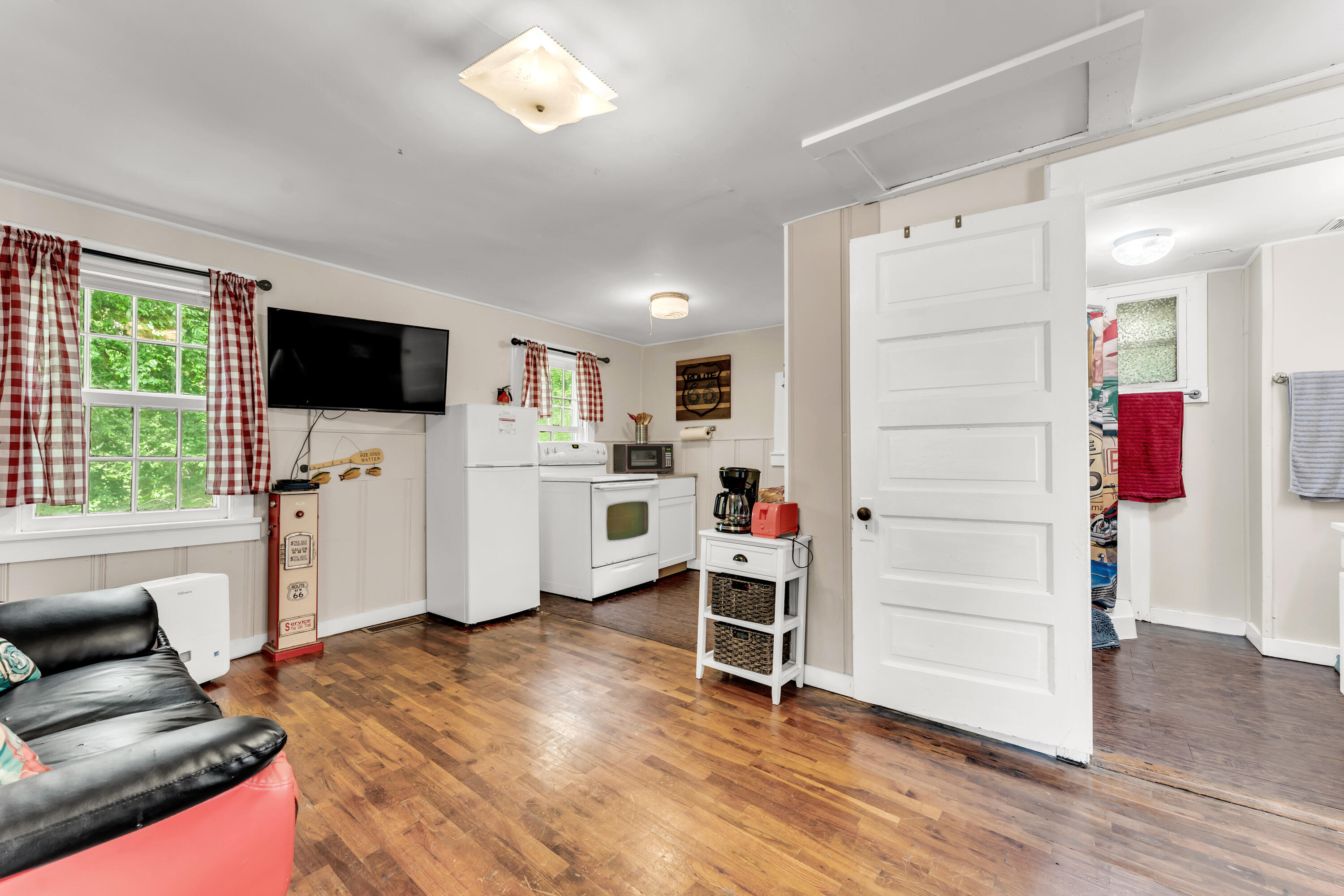 274 & 286 Beach Boulevard Property Photo 45