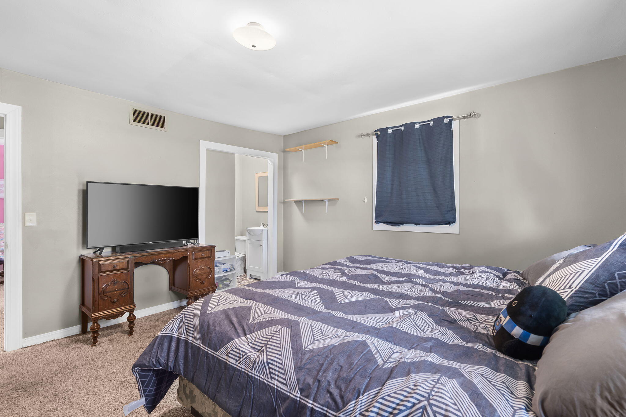 2875 South Madison Avenue Property Photo 14