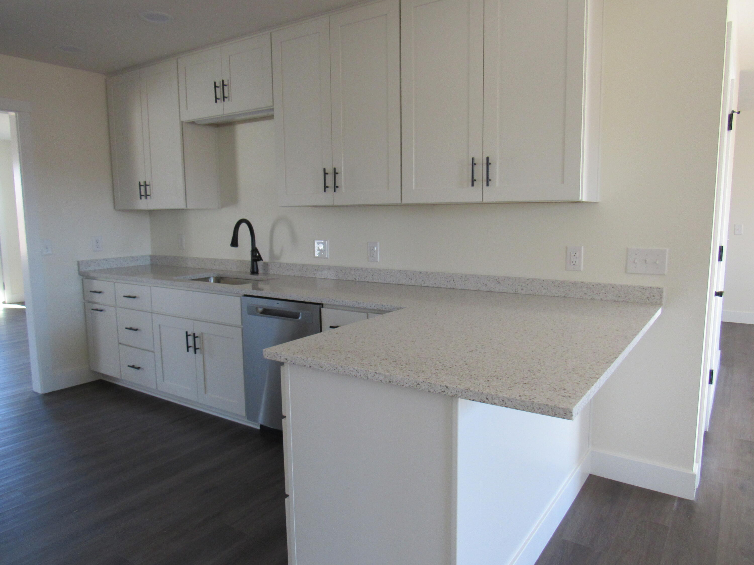 100 Patterson Road Property Photo 3