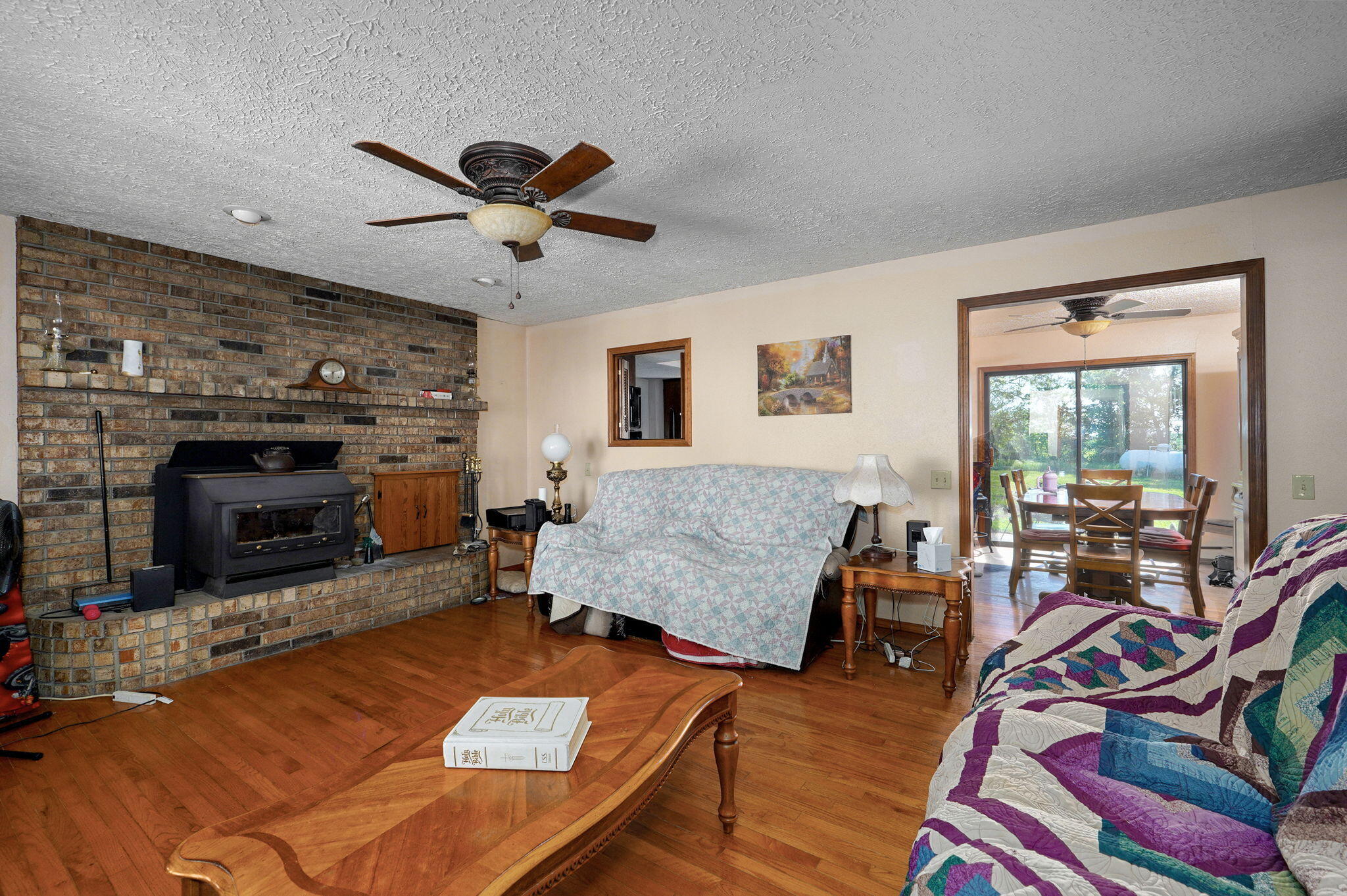 8610 North Farm Road 53 Property Photo 10