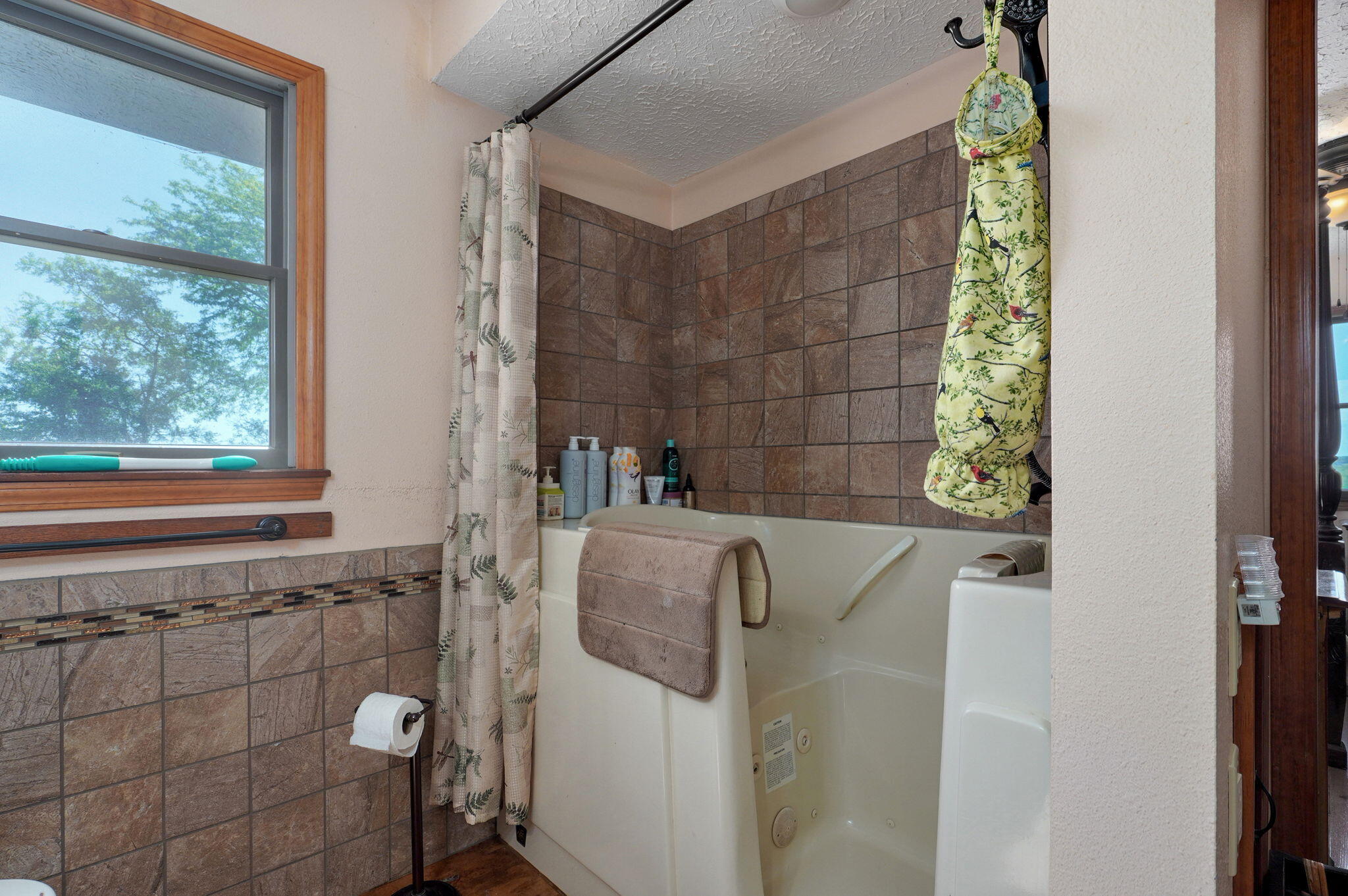 8610 North Farm Road 53 Property Photo 20
