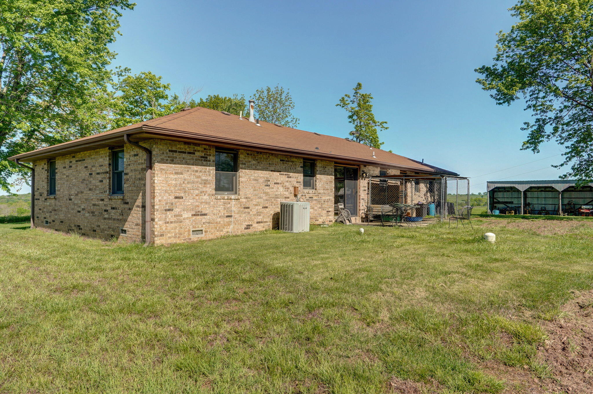 8610 North Farm Road 53 Property Photo 25