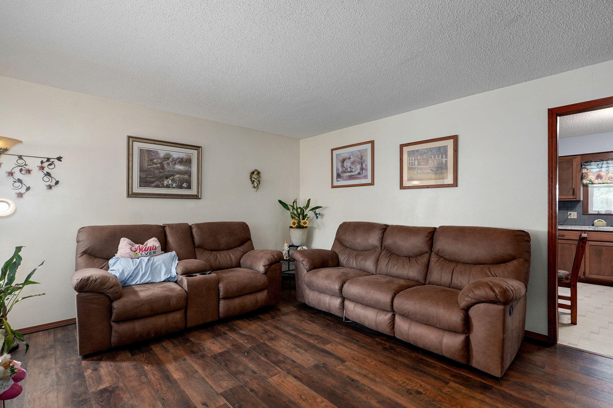 1609 East Kentwood Street Property Photo 10