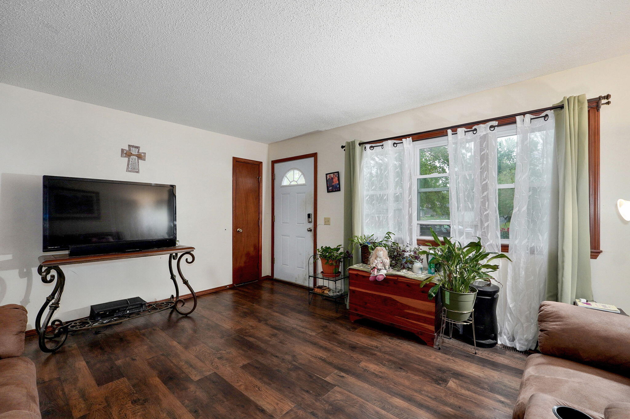 1609 East Kentwood Street Property Photo 12
