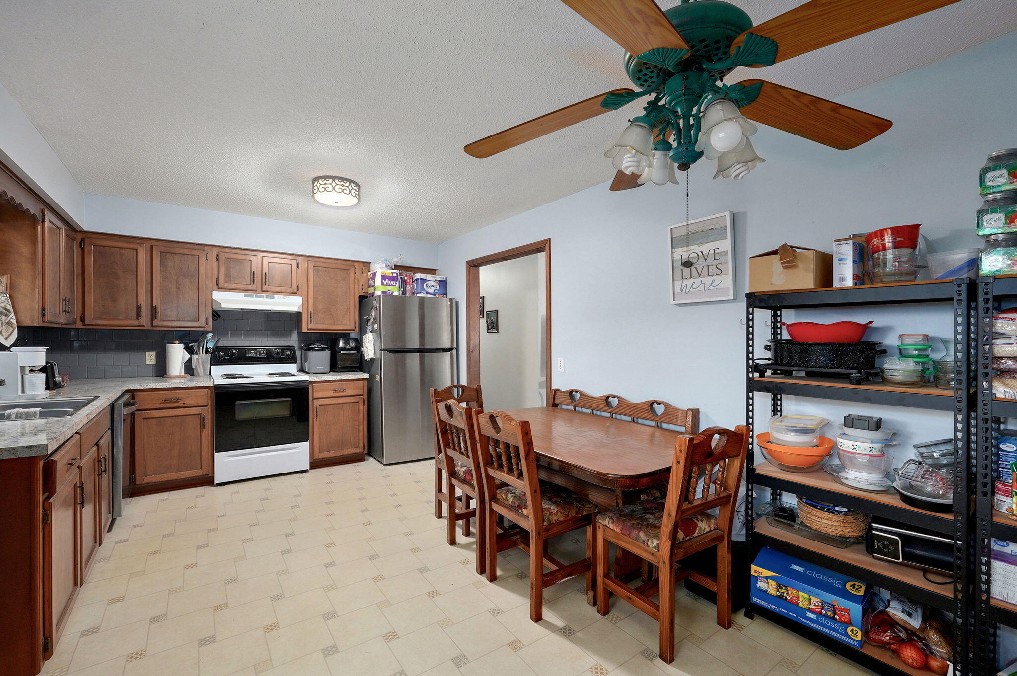 1609 East Kentwood Street Property Photo 16