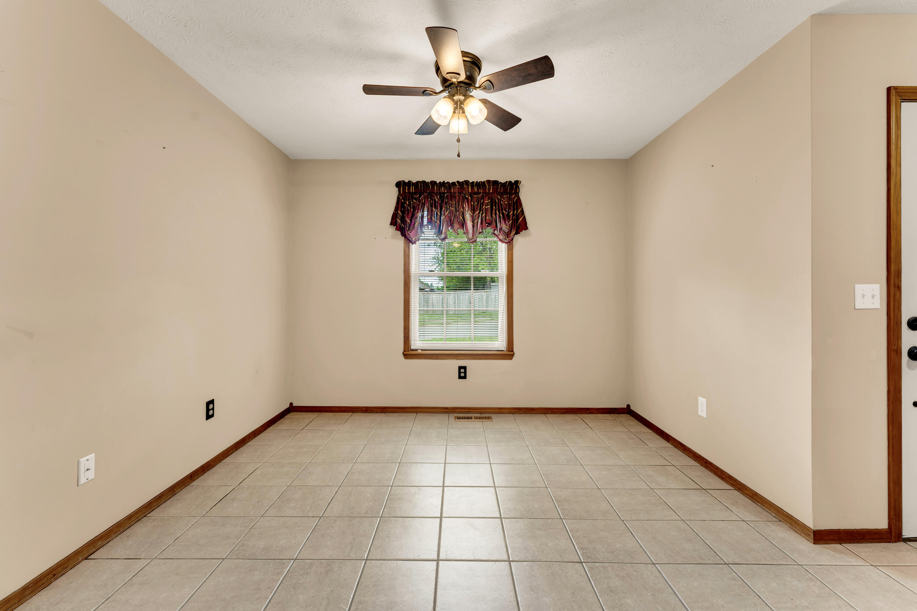 3742 West Village Terrace Property Photo 13
