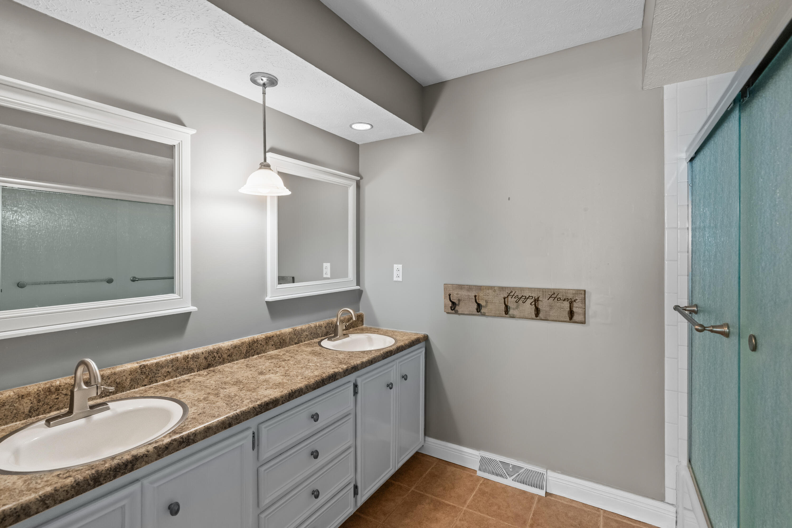 3145 South Glenhaven Avenue Property Photo 26
