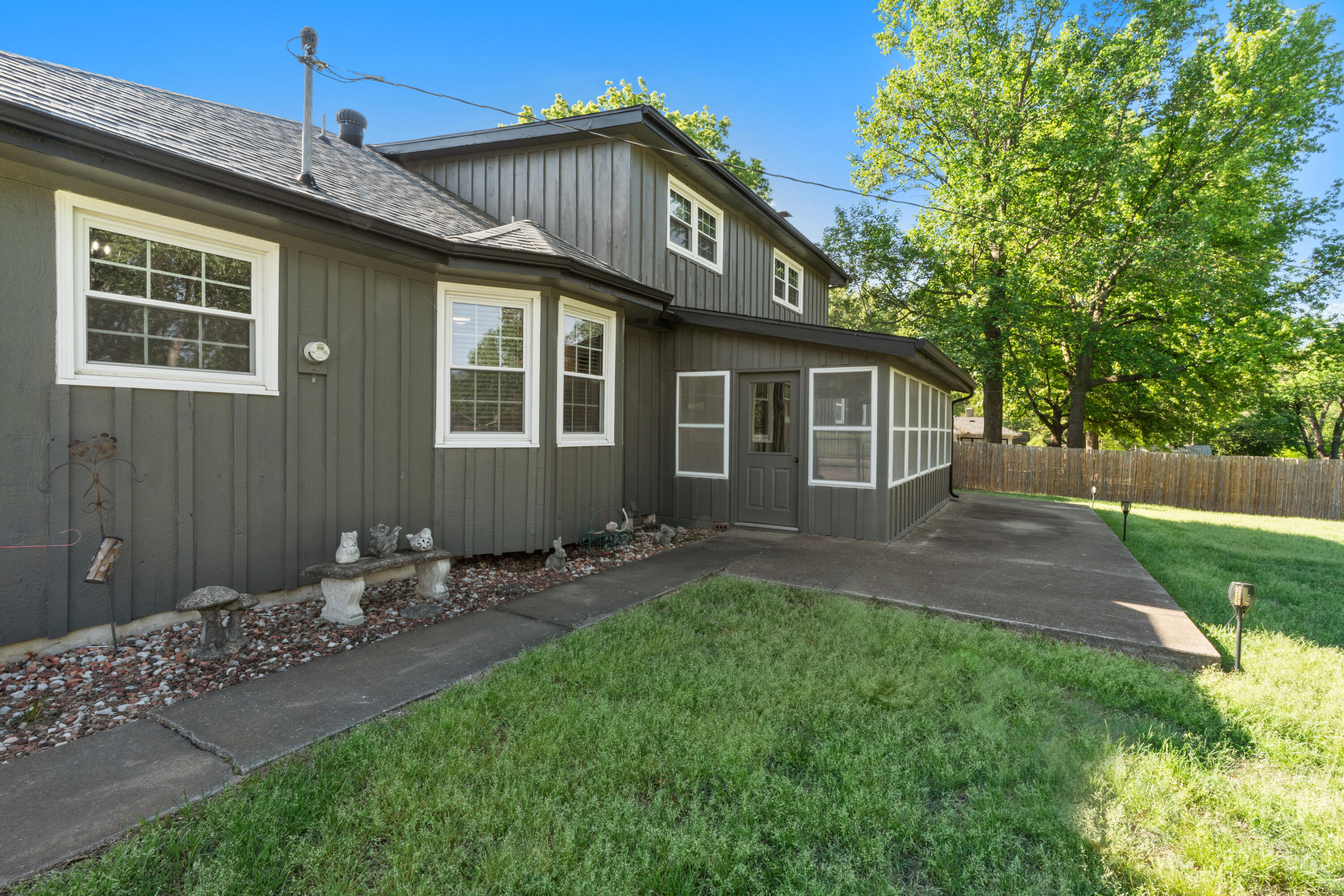 3145 South Glenhaven Avenue Property Photo 37
