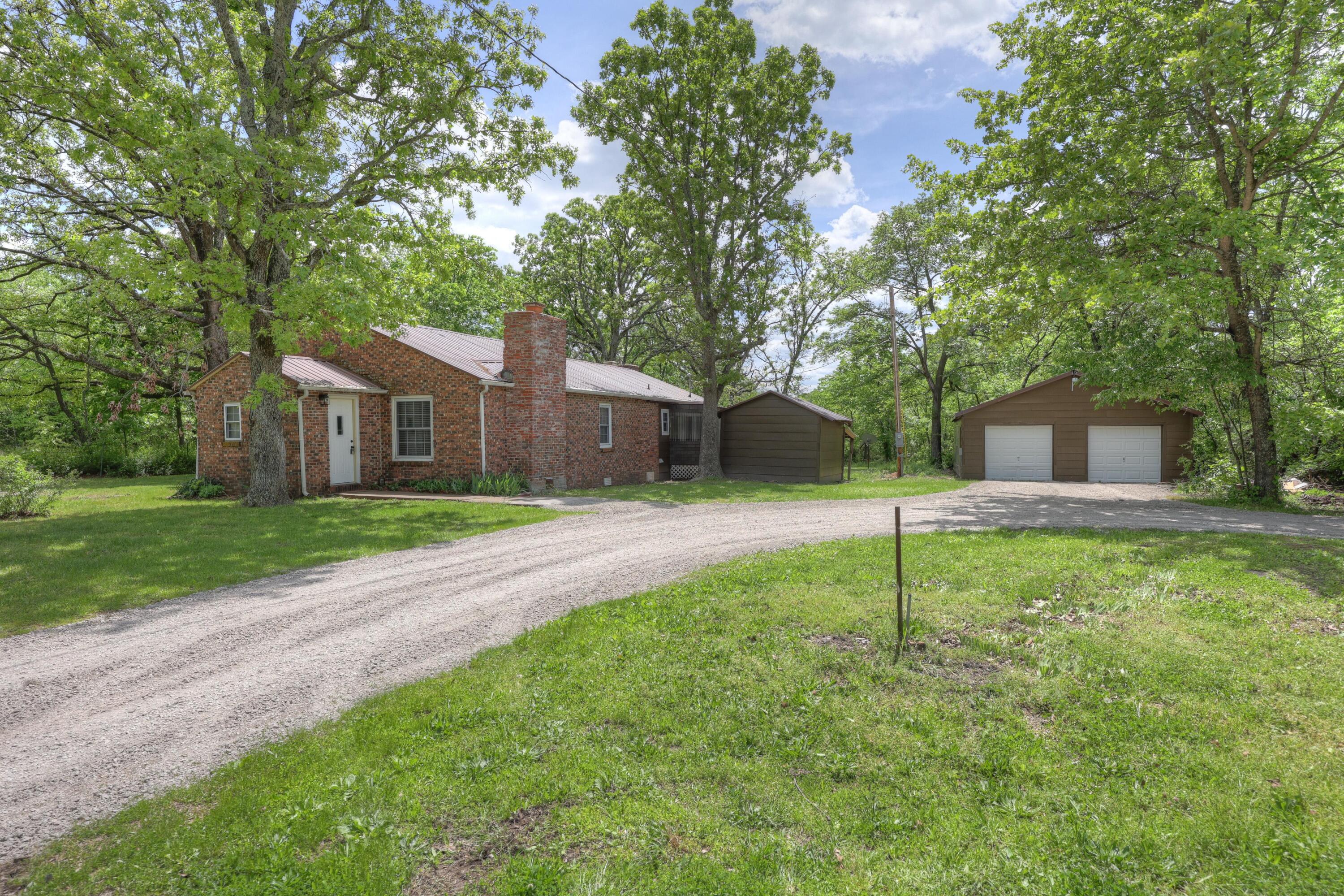 4095 Gum Road Property Photo 2