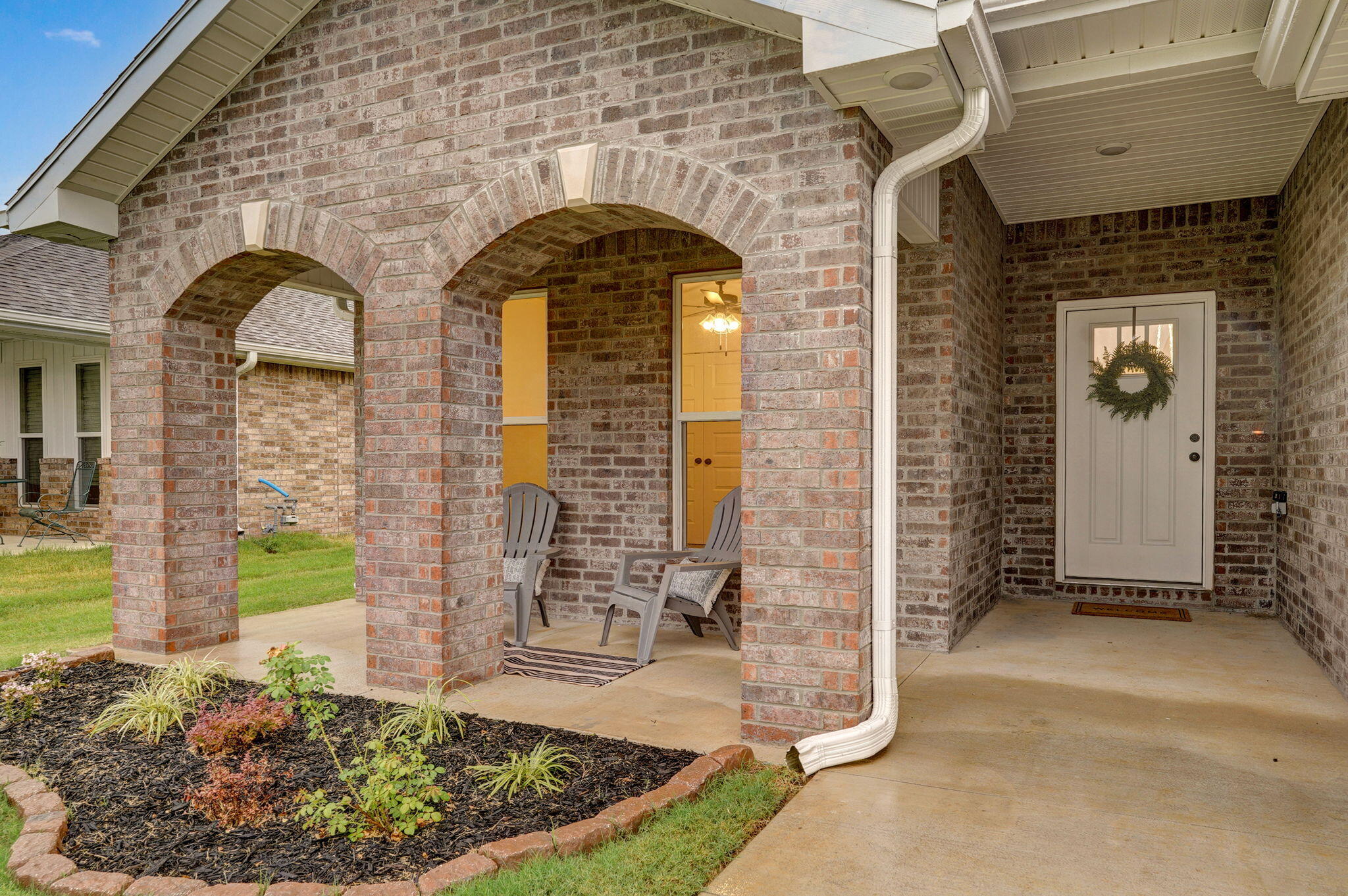 1612 White Oak Street Property Photo 5
