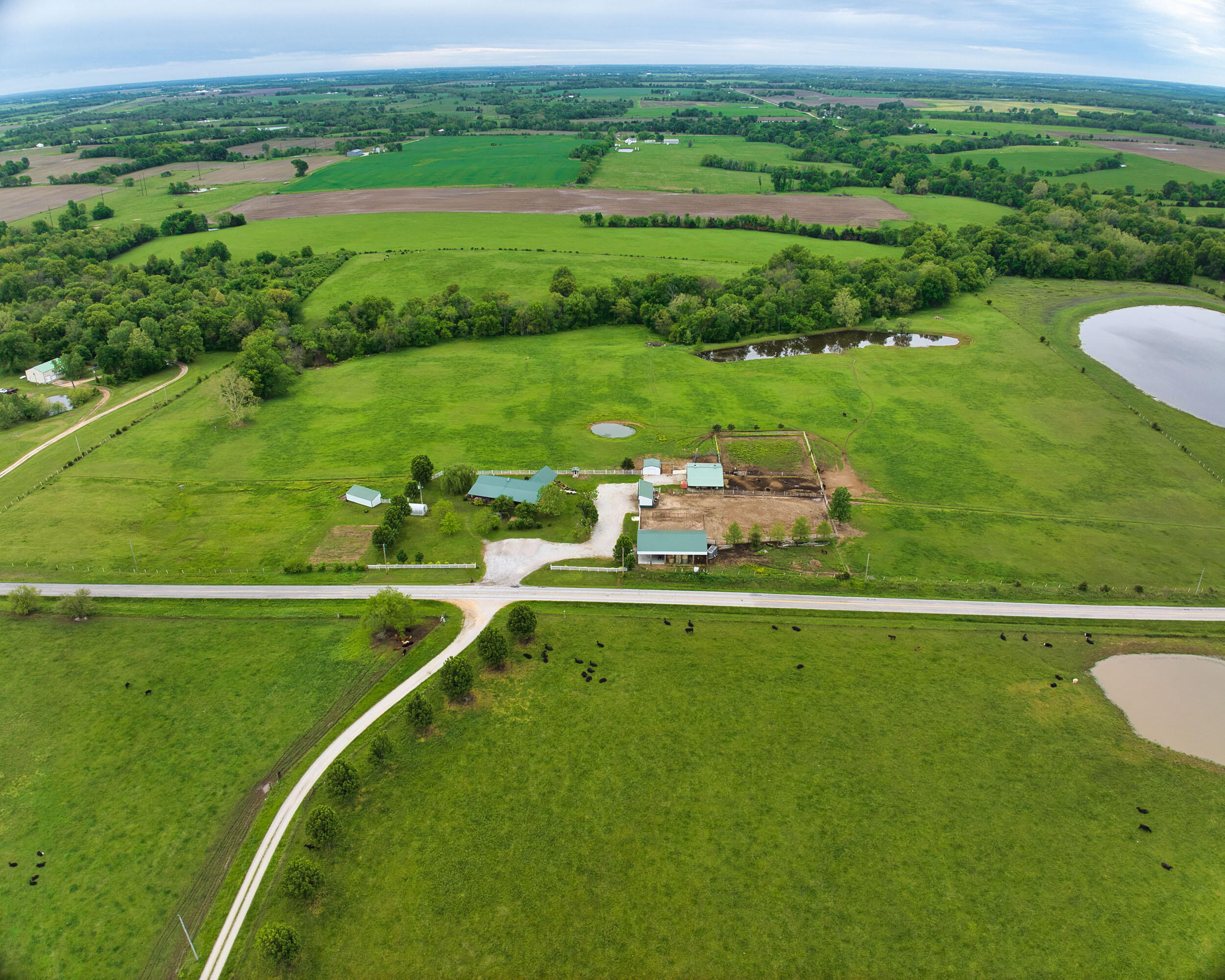 17522 East N Highway Property Photo 3