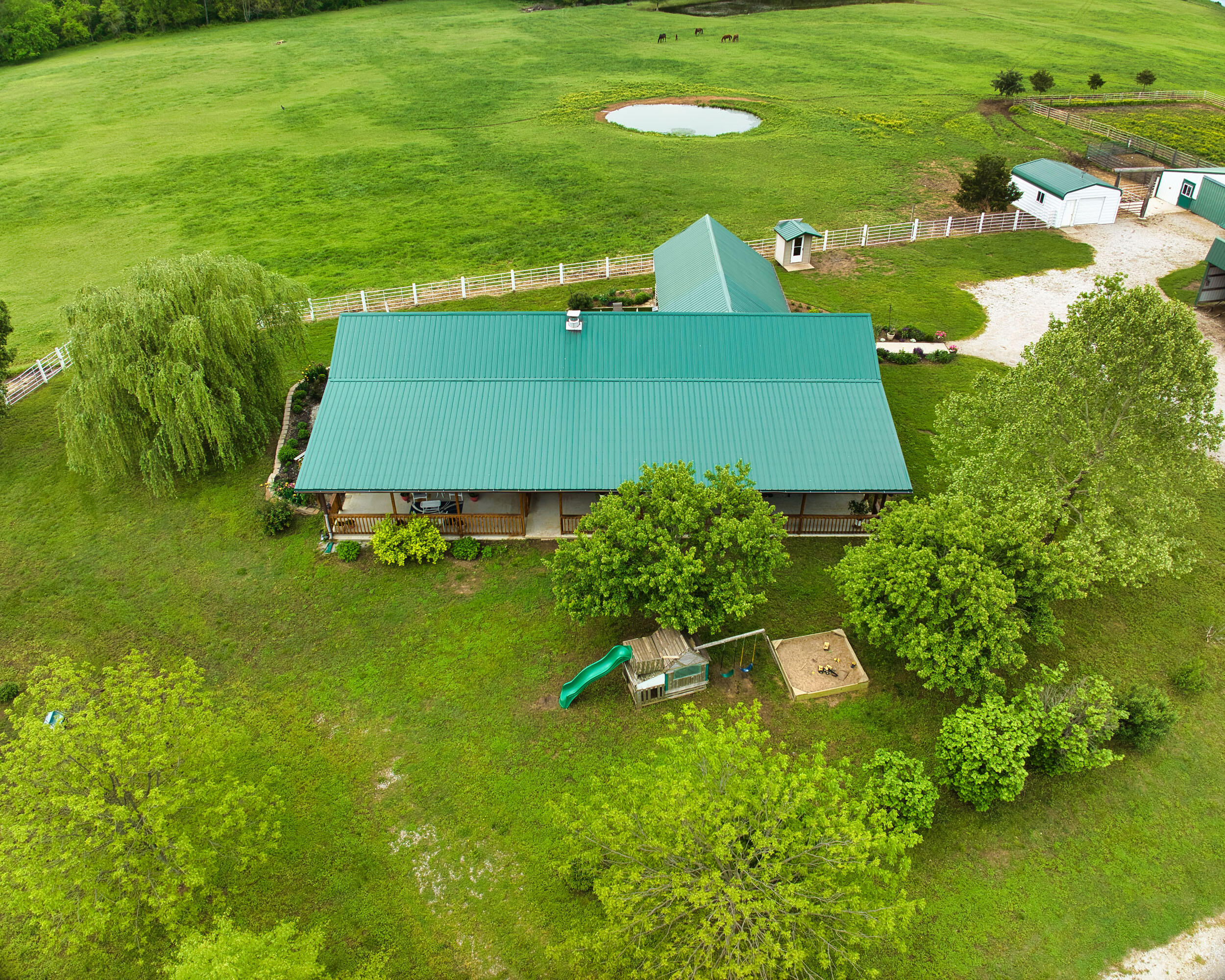 17522 East N Highway Property Photo 10
