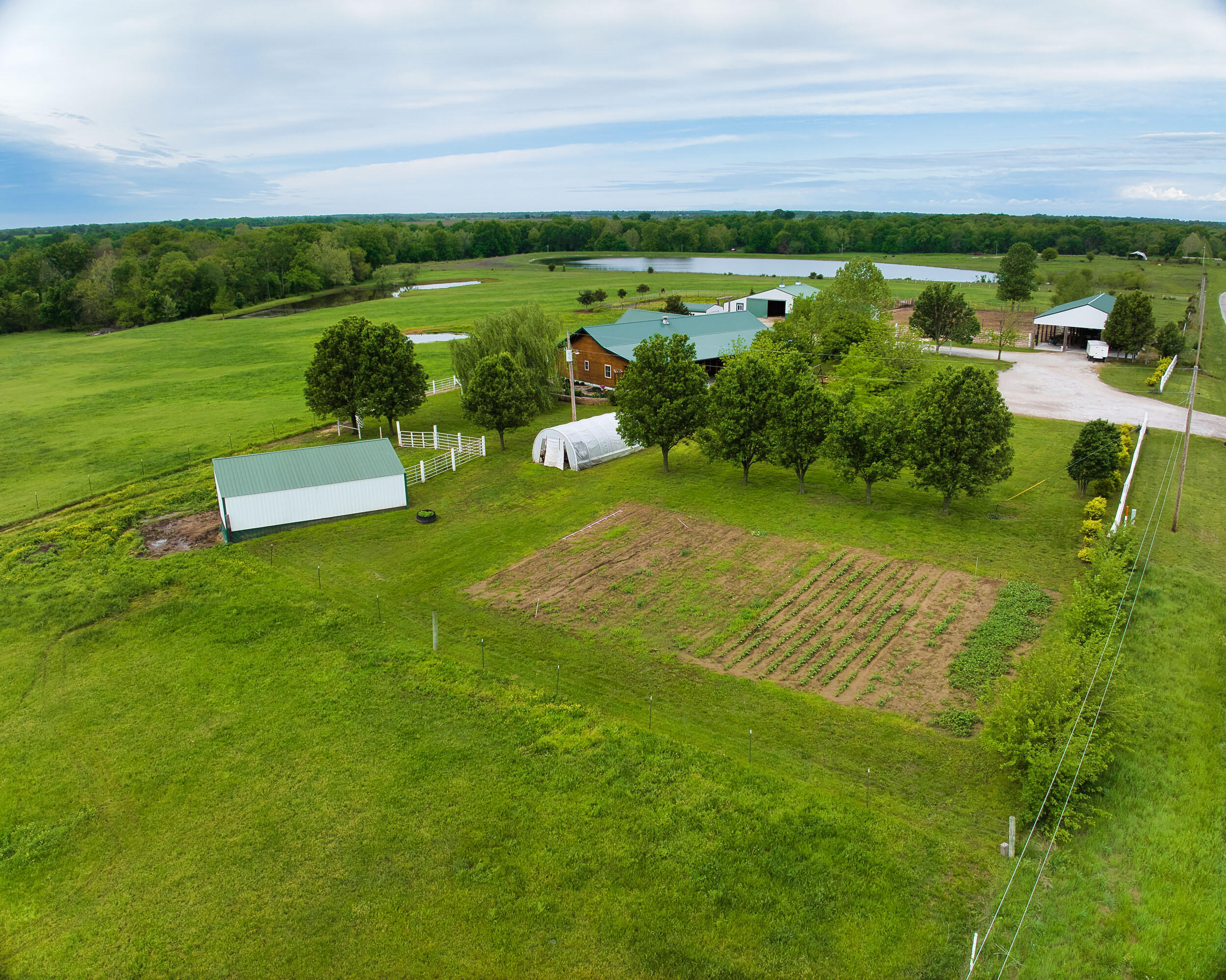 17522 East N Highway Property Photo 18