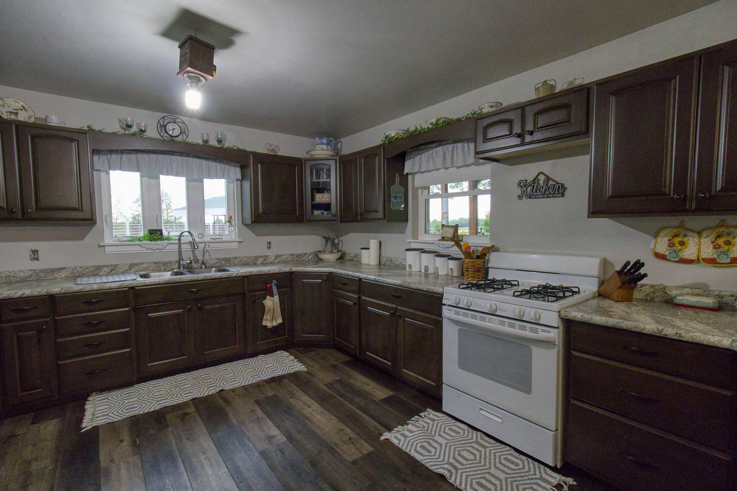 17522 East N Highway Property Photo 61