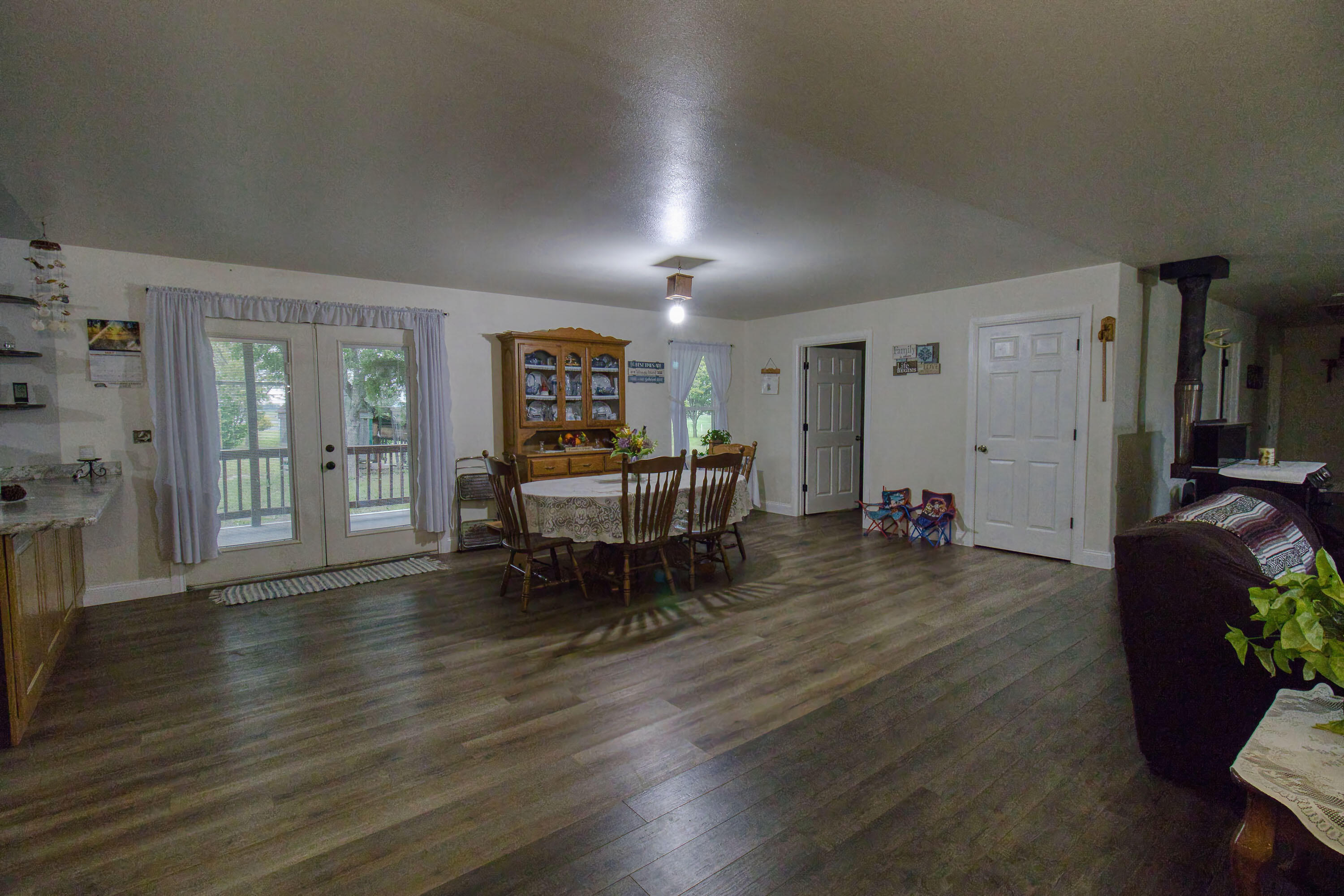 17522 East N Highway Property Photo 68