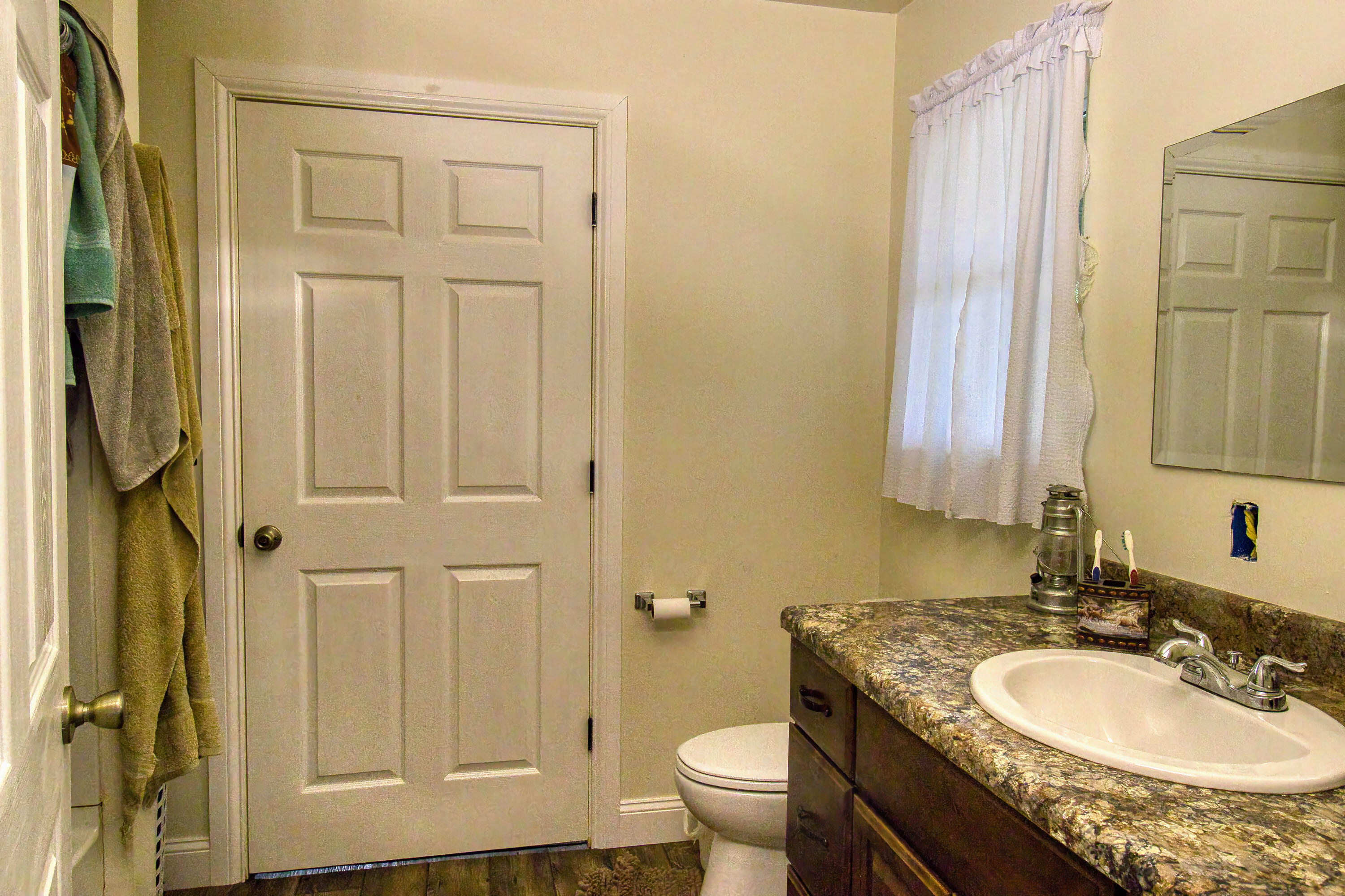17522 East N Highway Property Photo 82