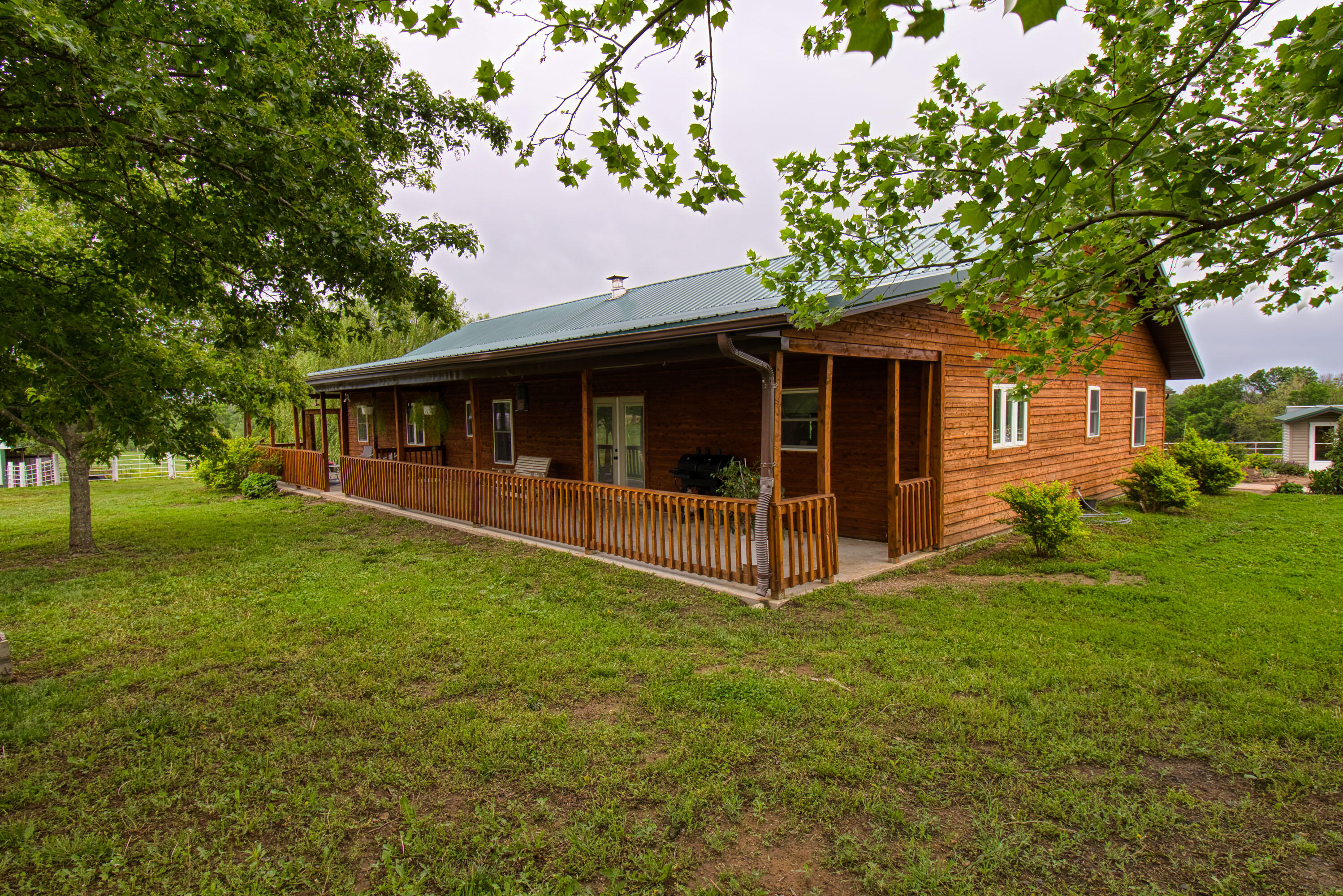 17522 East N Highway Property Photo 100