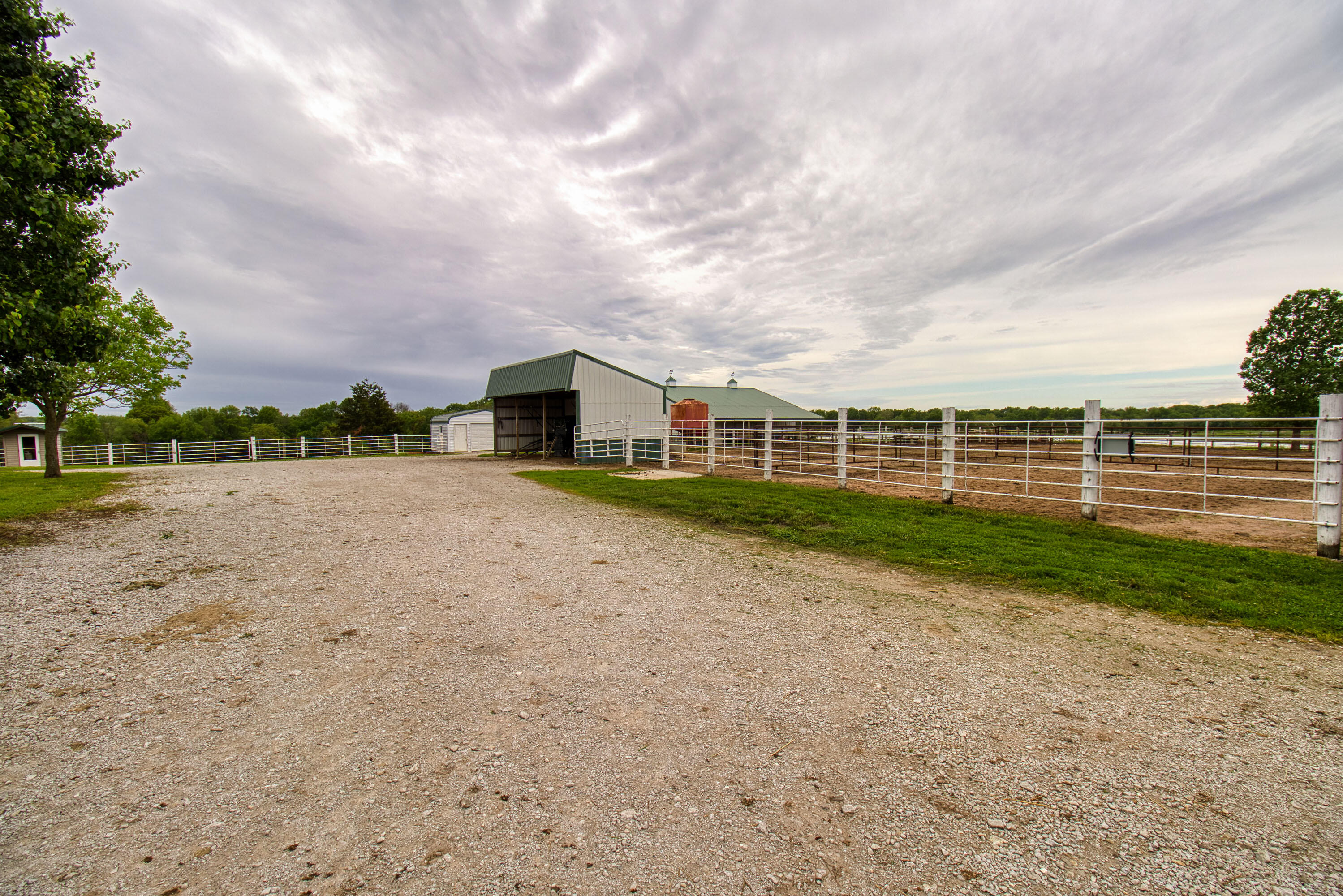 17522 East N Highway Property Photo 126