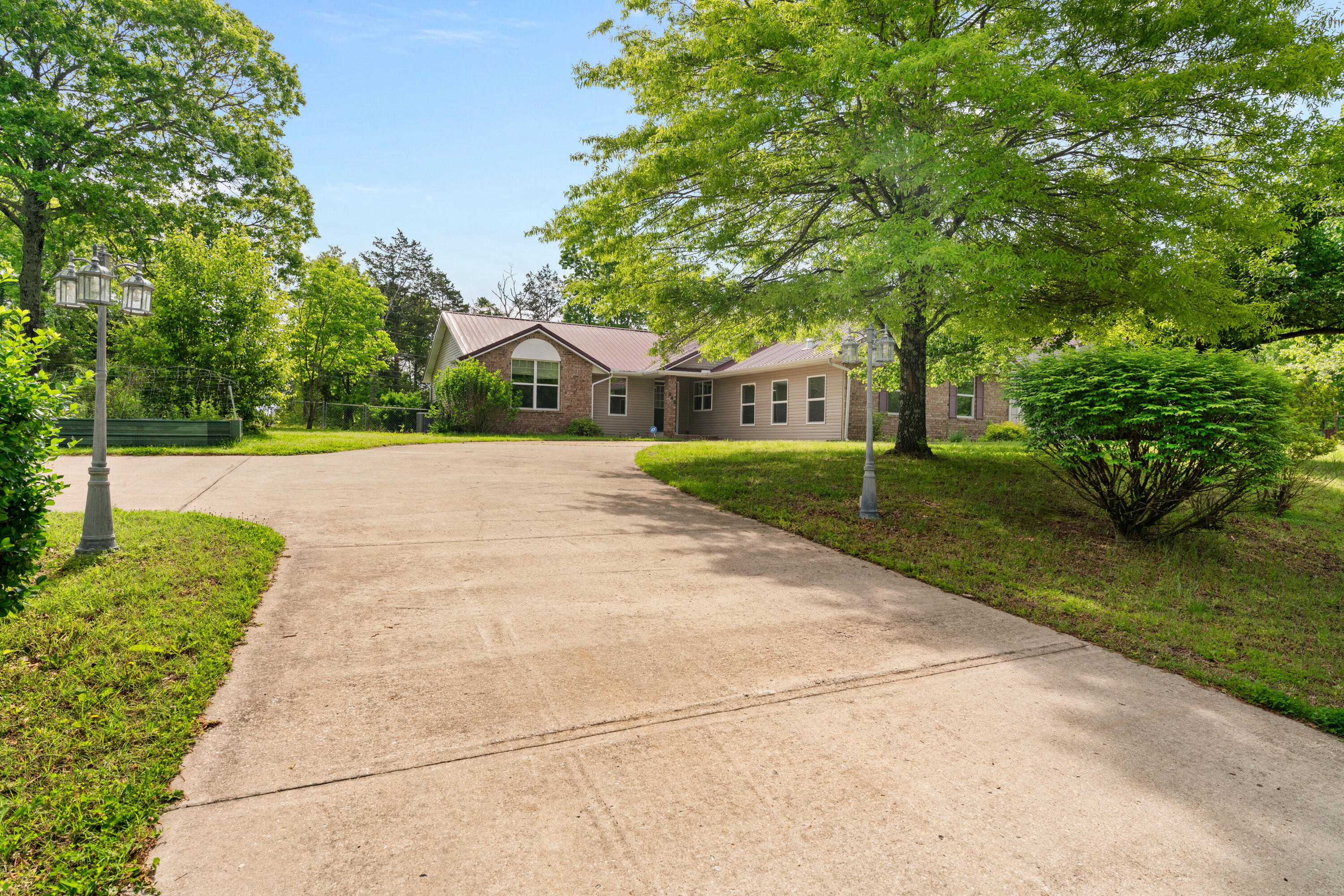 245 Country Hills Road Property Photo 4