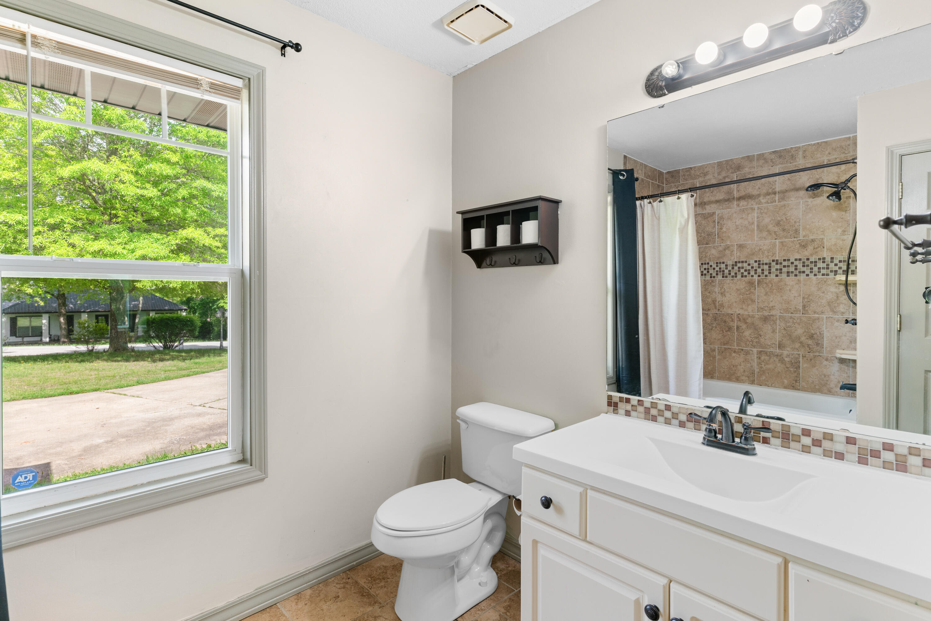 245 Country Hills Road Property Photo 17
