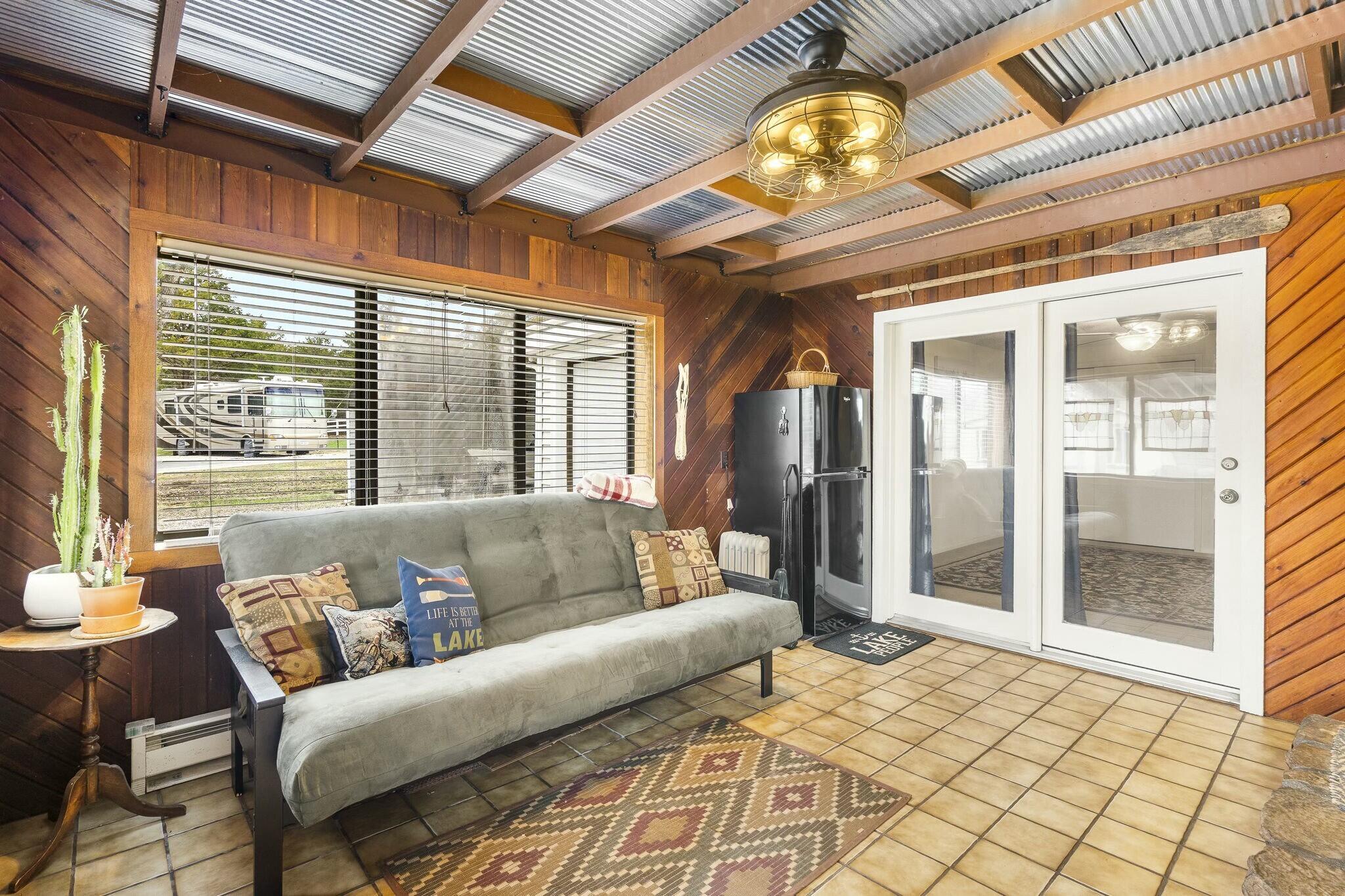 10 Stagecoach Lane Property Photo 6