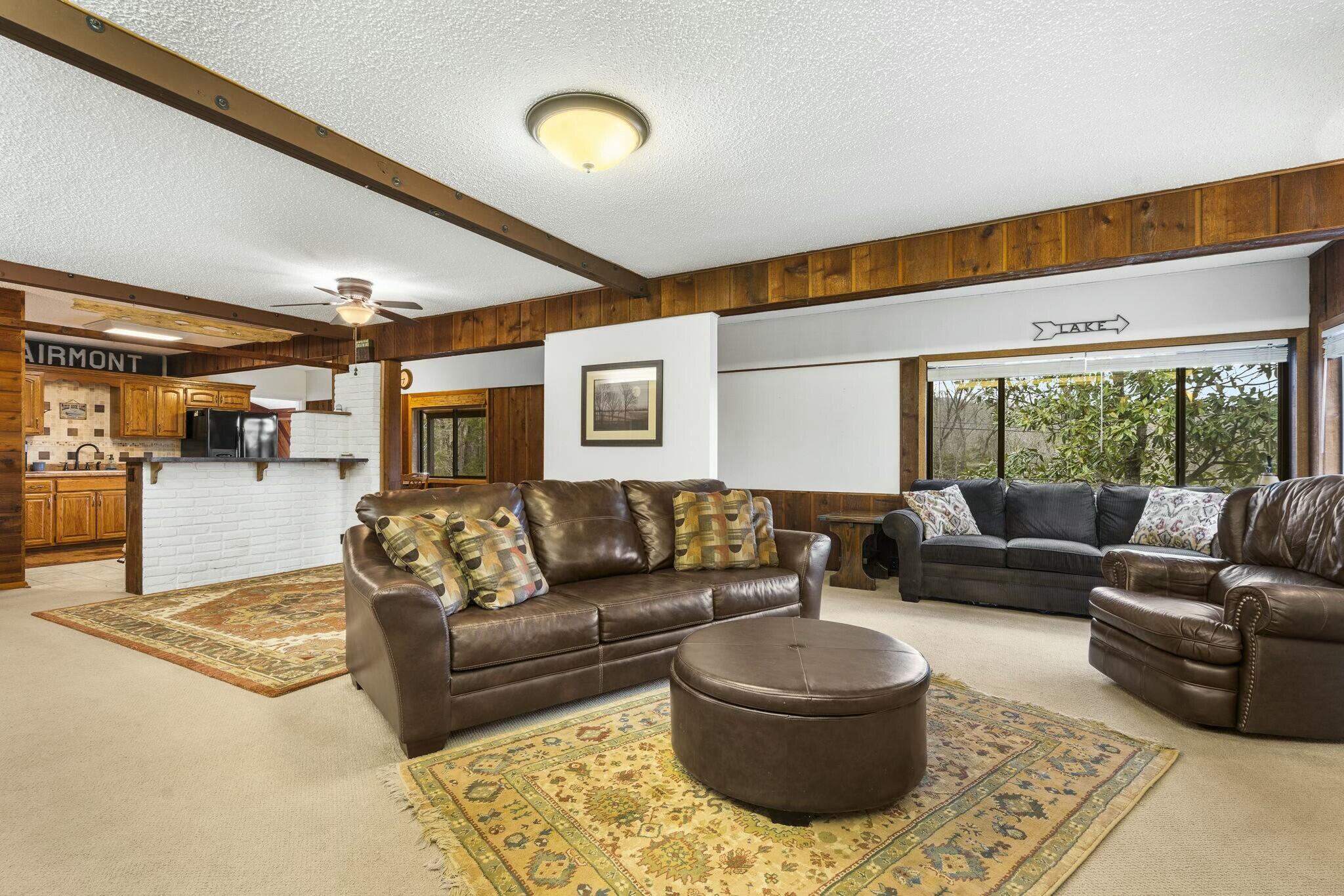 10 Stagecoach Lane Property Photo 11