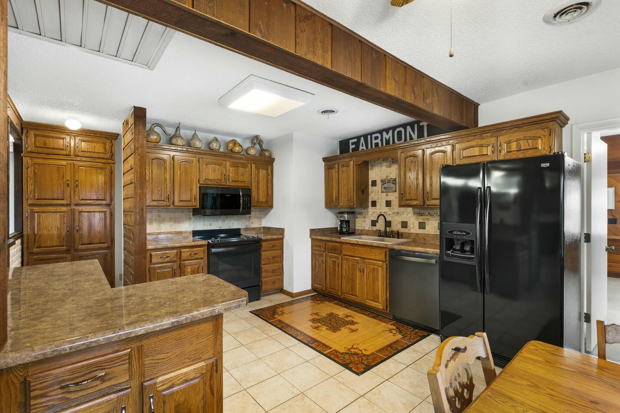 10 Stagecoach Lane Property Photo 15