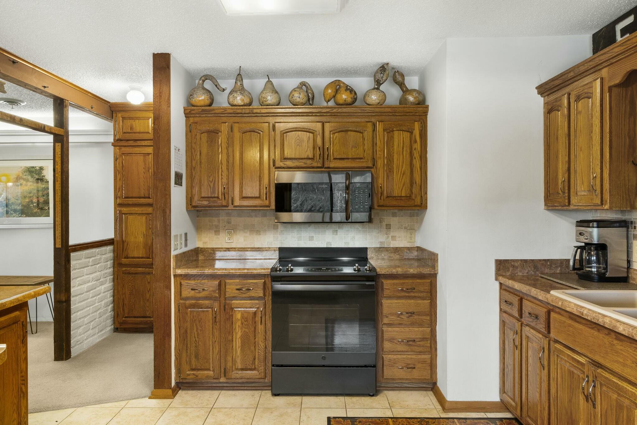 10 Stagecoach Lane Property Photo 18