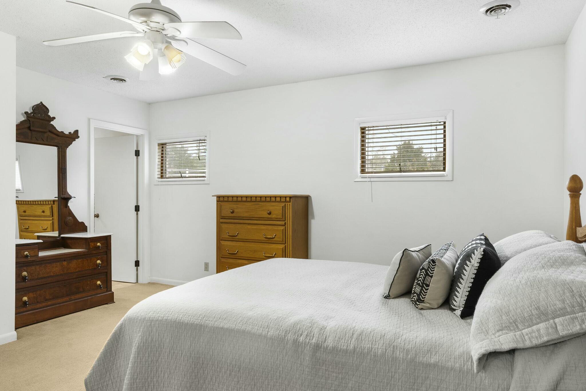 10 Stagecoach Lane Property Photo 28