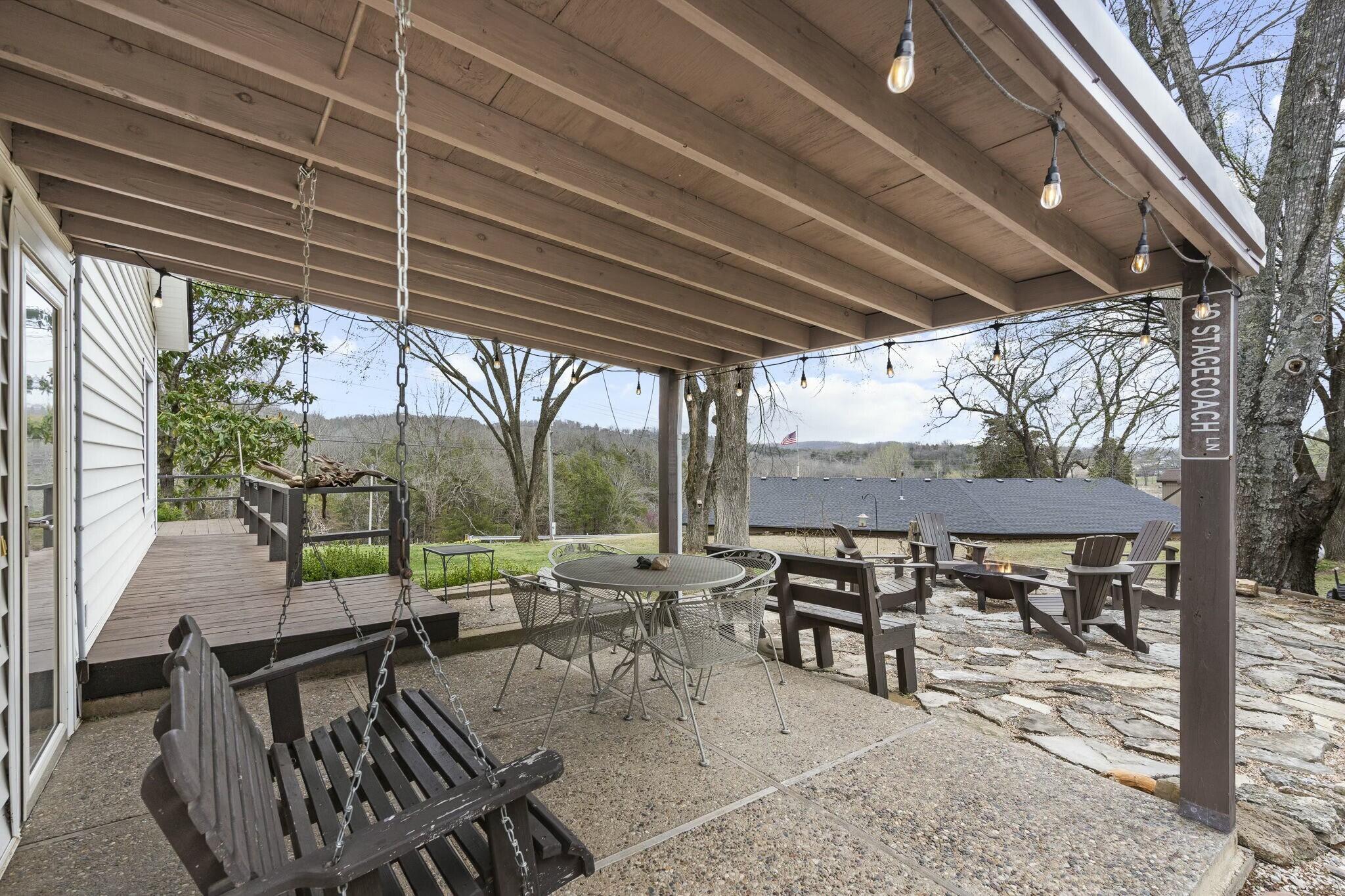 10 Stagecoach Lane Property Photo 33