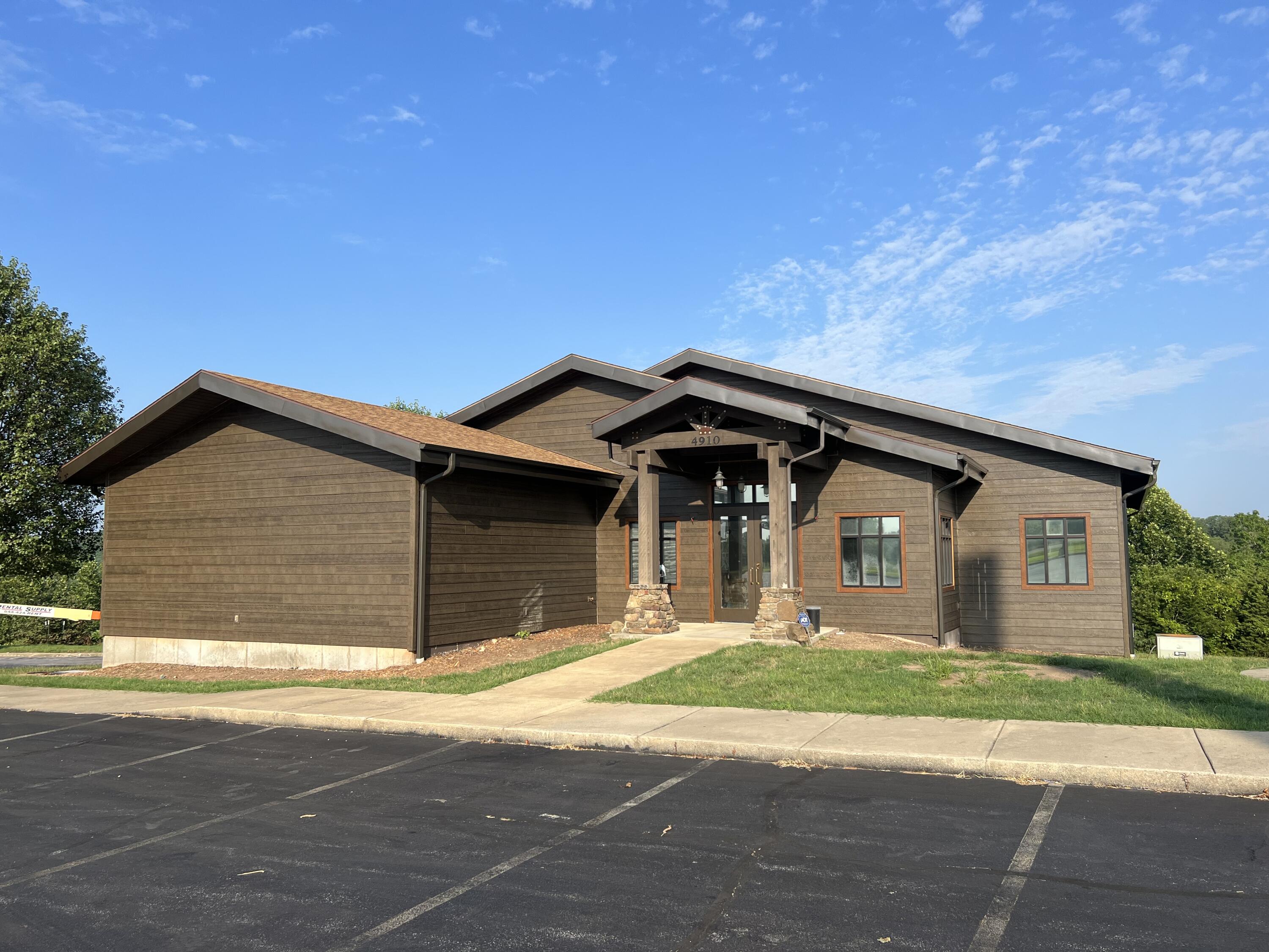 4910 Us Highway 65 Property Photo 1