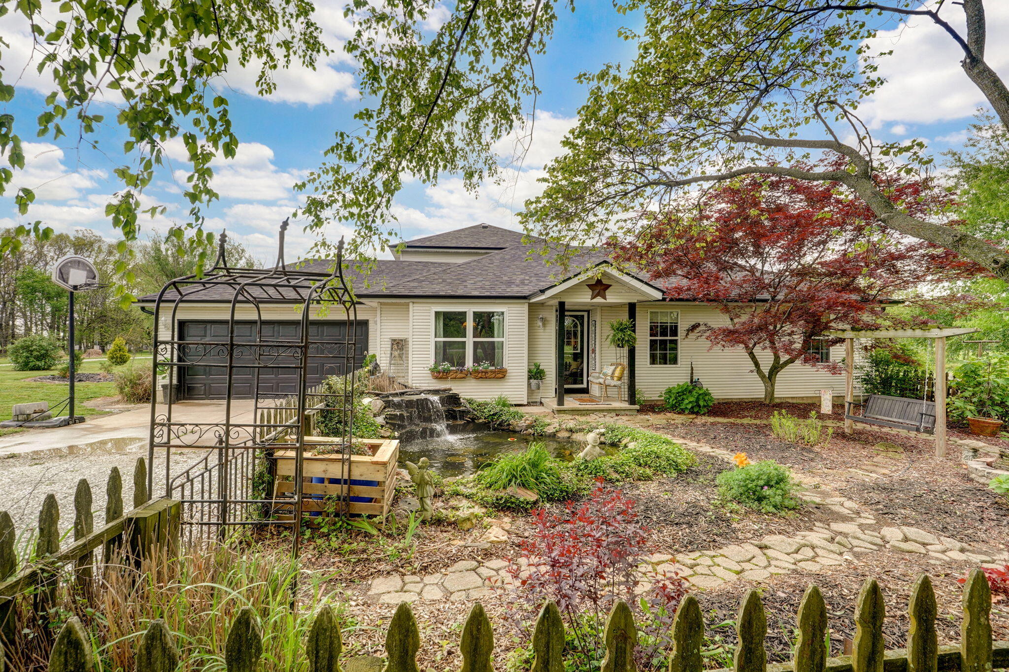 2942 Mount Carmel Road Property Photo