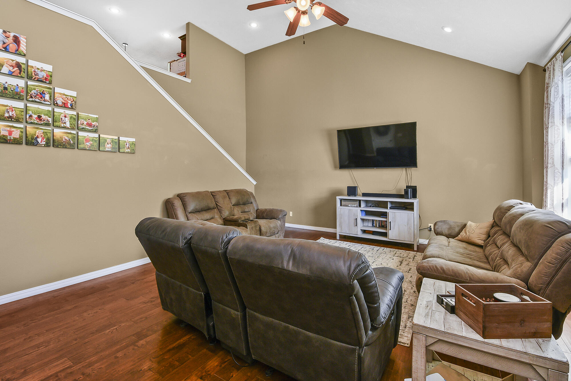 2107 South Gristmill Court Property Photo 9