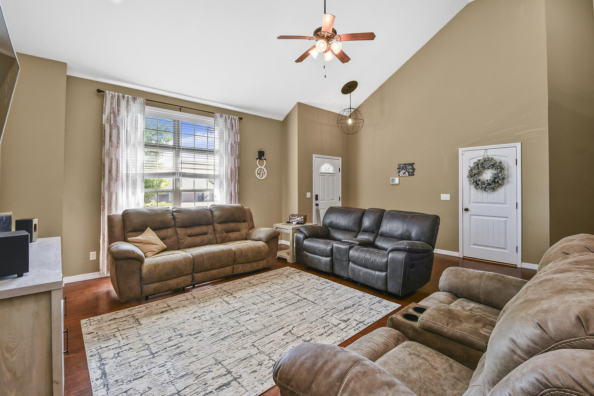 2107 South Gristmill Court Property Photo 11