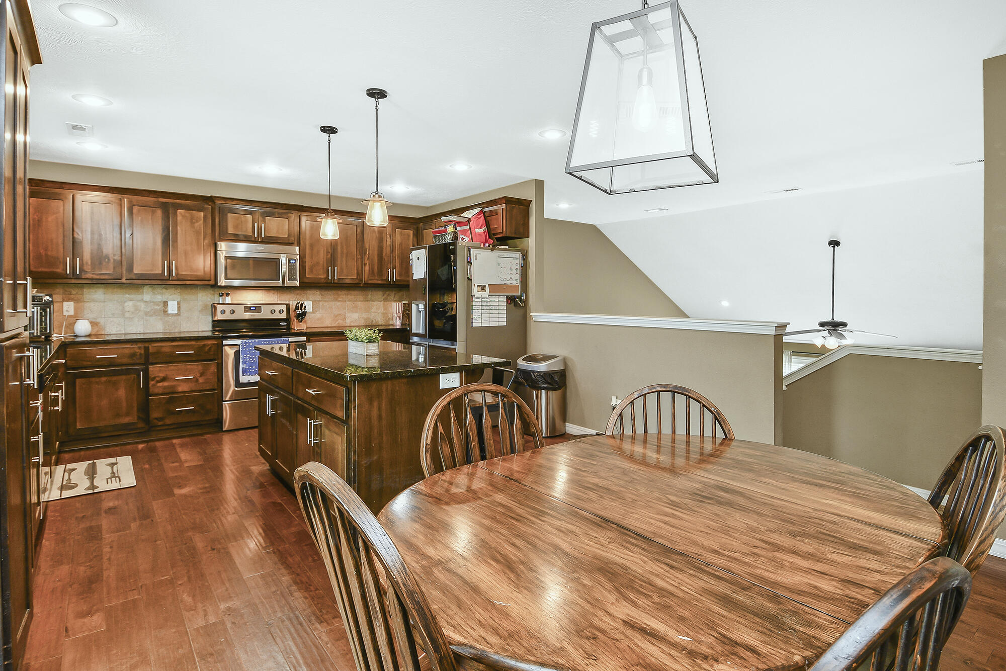 2107 South Gristmill Court Property Photo 19