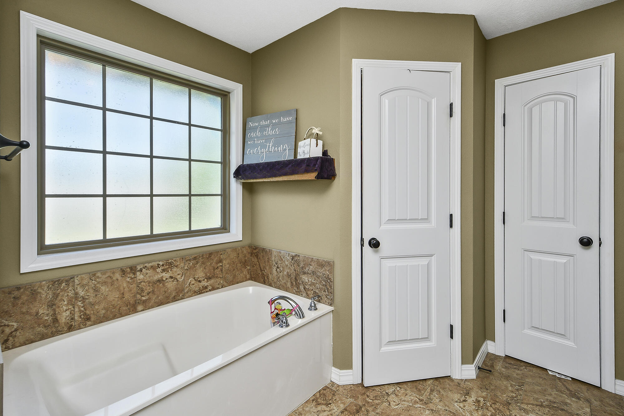 2107 South Gristmill Court Property Photo 31