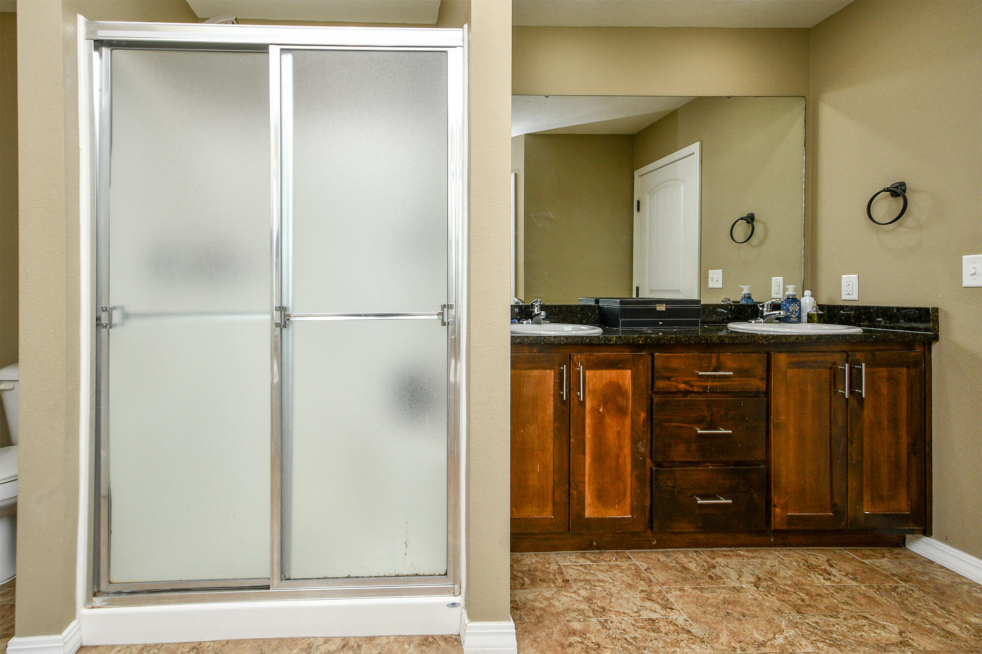 2107 South Gristmill Court Property Photo 33