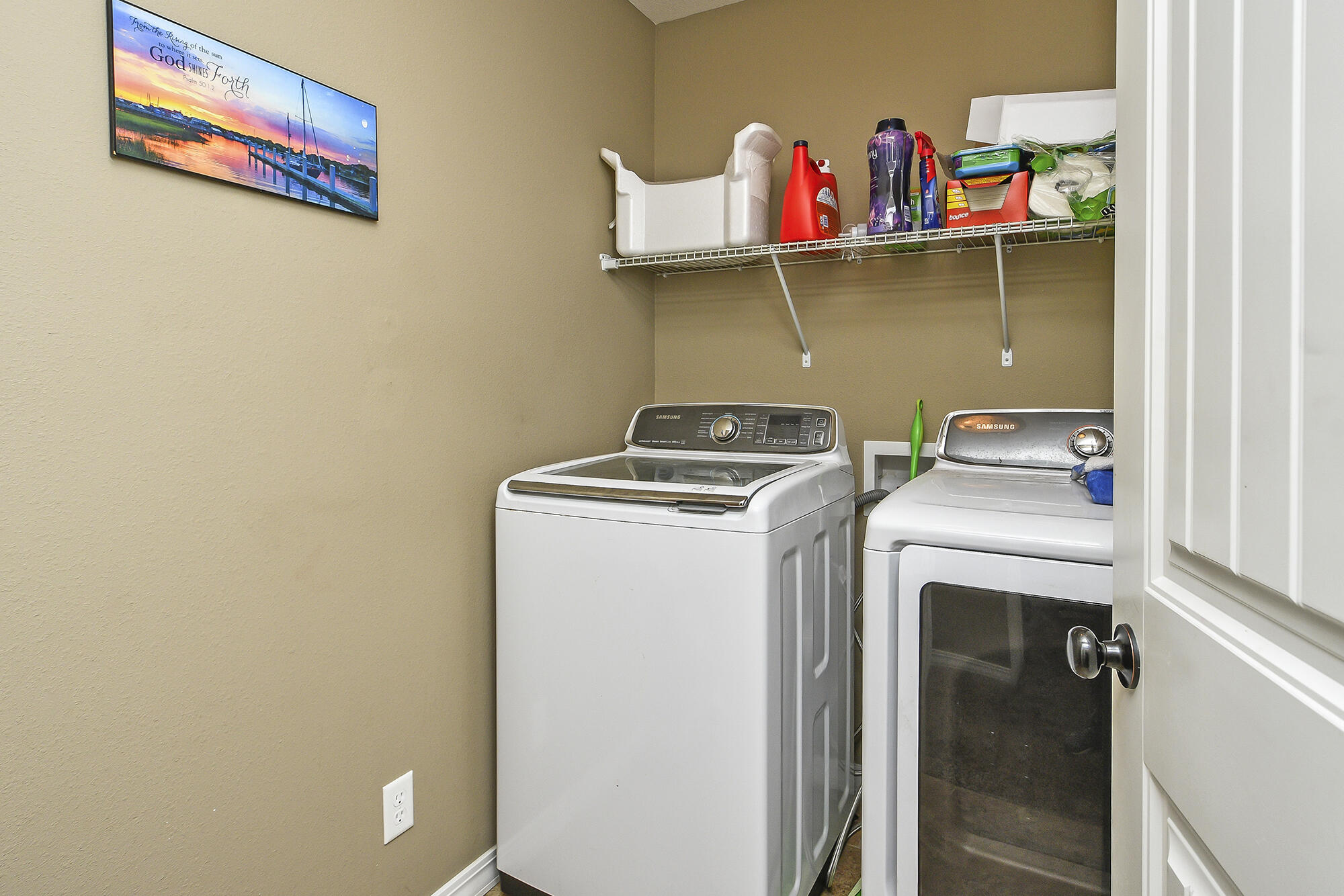 2107 South Gristmill Court Property Photo 40