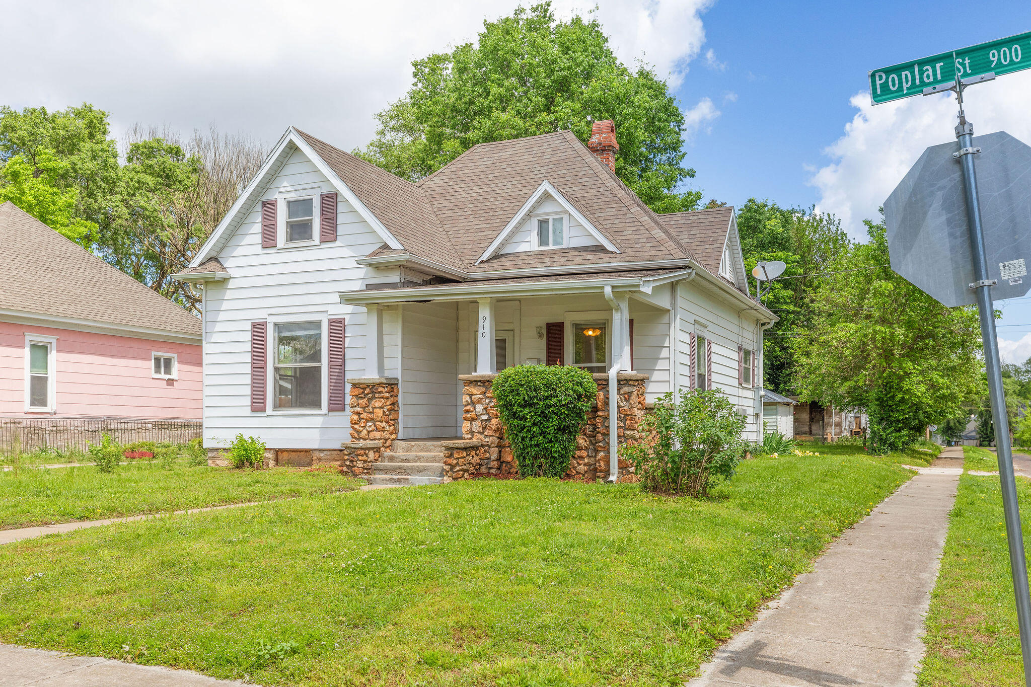 901 West Poplar Street Property Photo