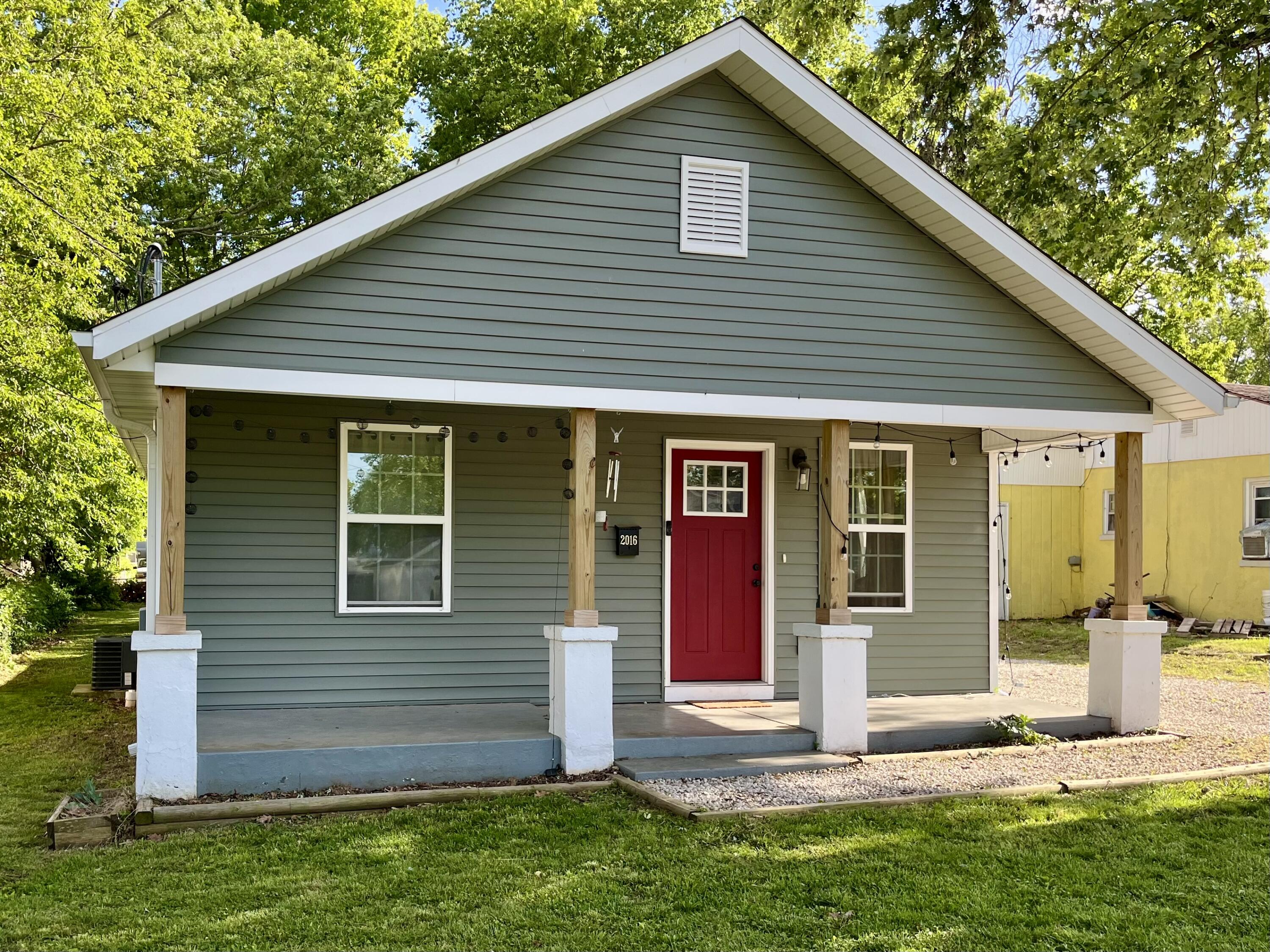 2016 West Olive Street Property Photo