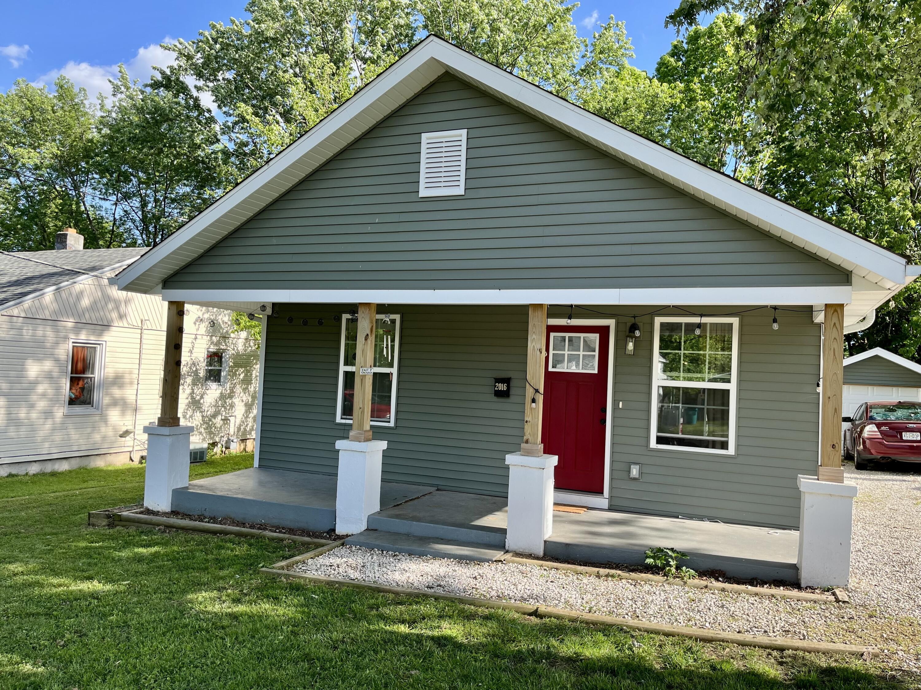 2016 West Olive Street Property Photo 3
