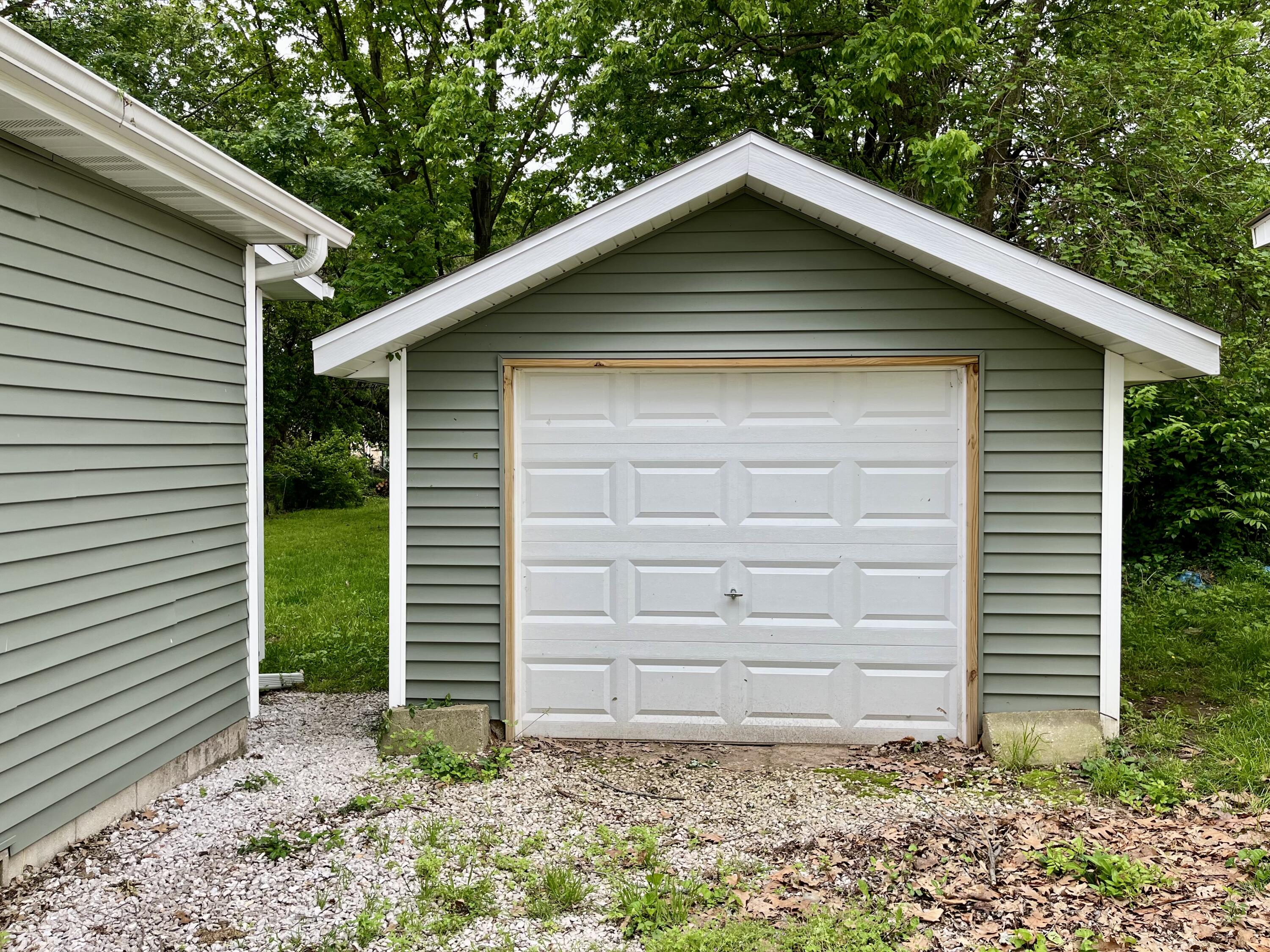 2016 West Olive Street Property Photo 7