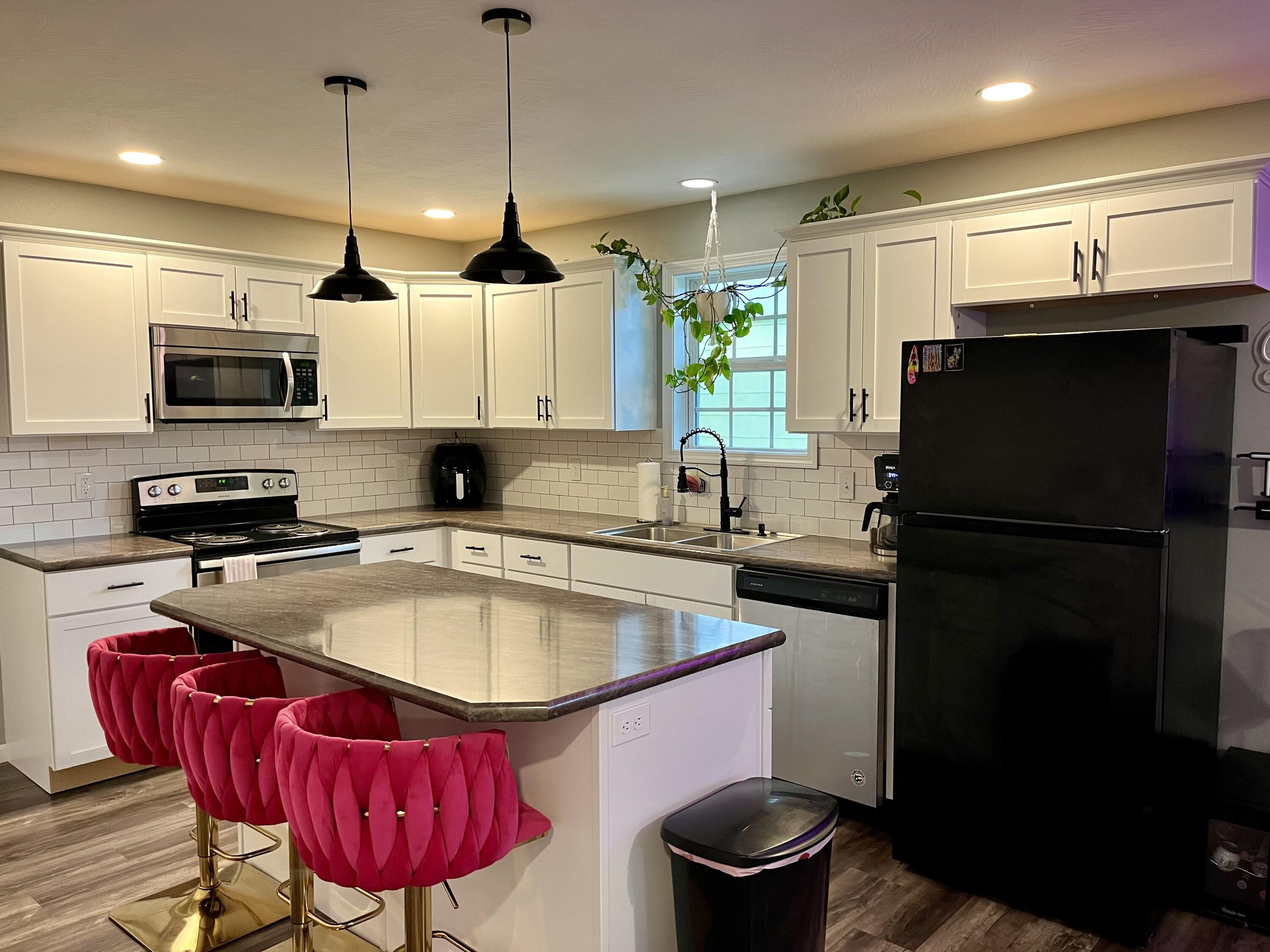 2016 West Olive Street Property Photo 11