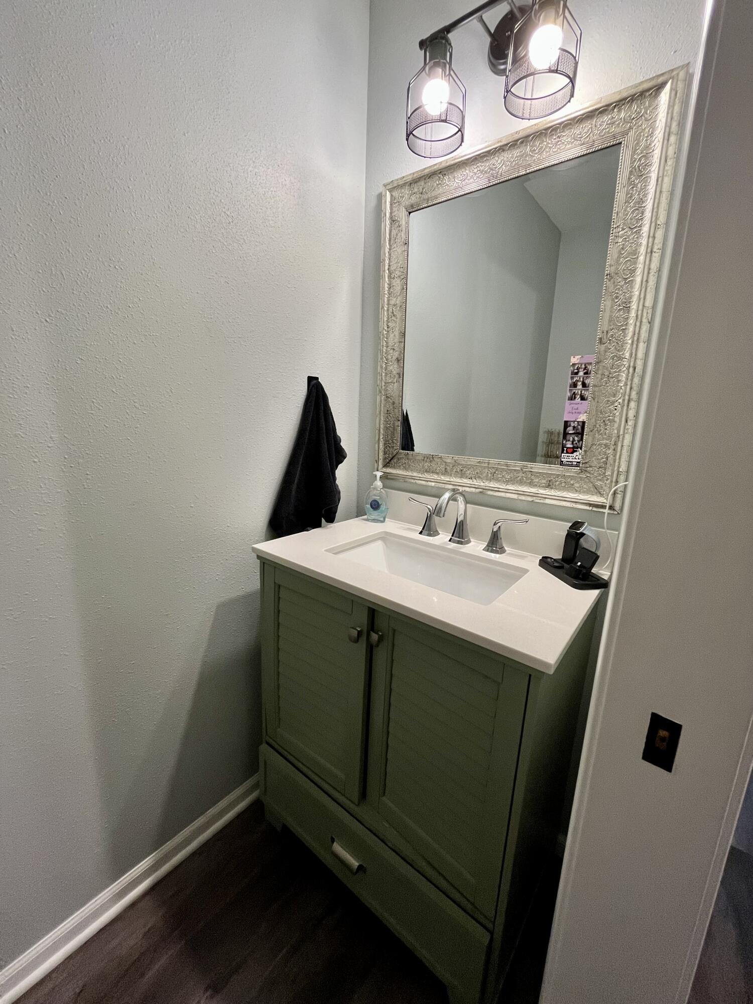 2016 West Olive Street Property Photo 23