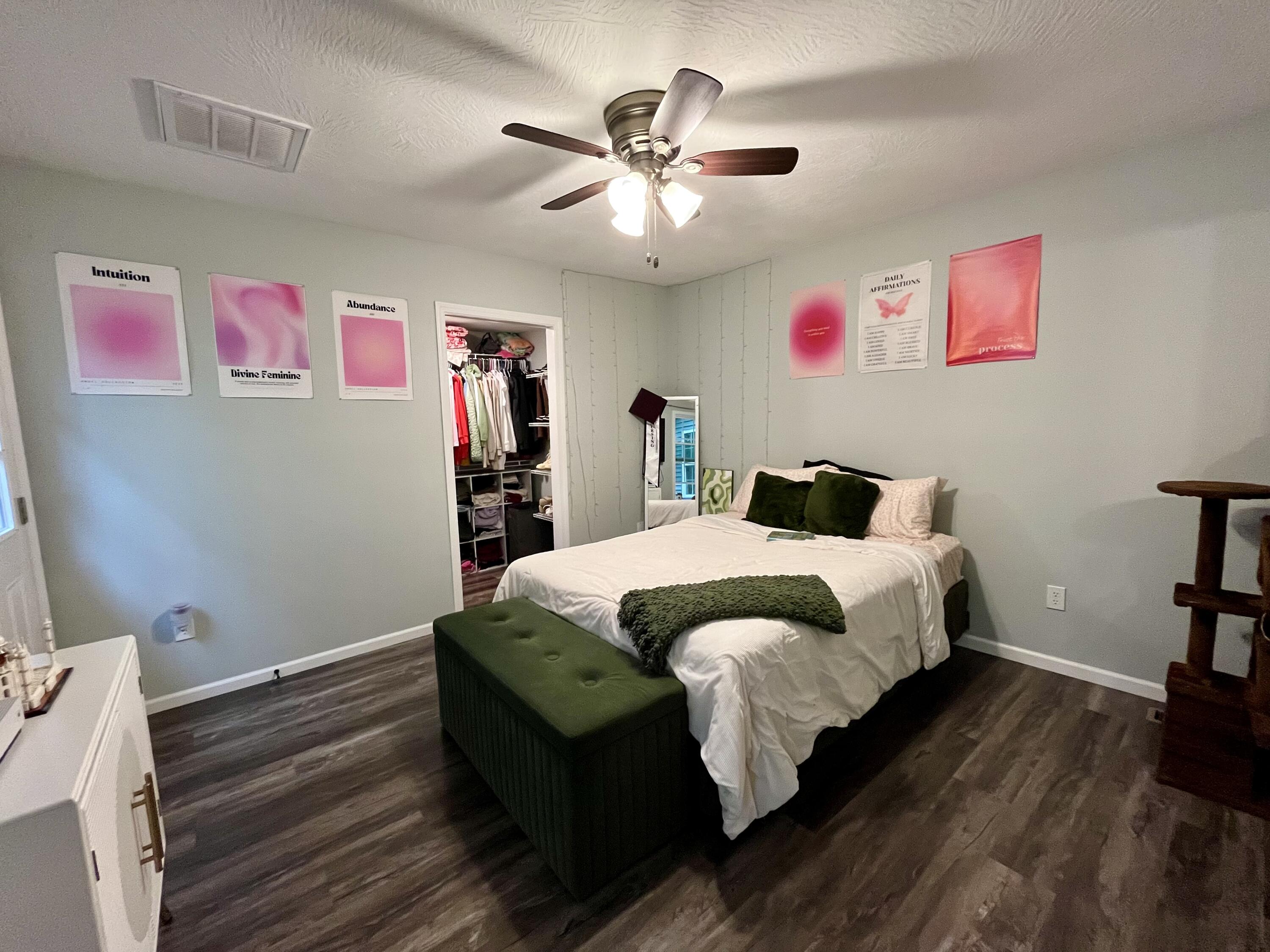 2016 West Olive Street Property Photo 24