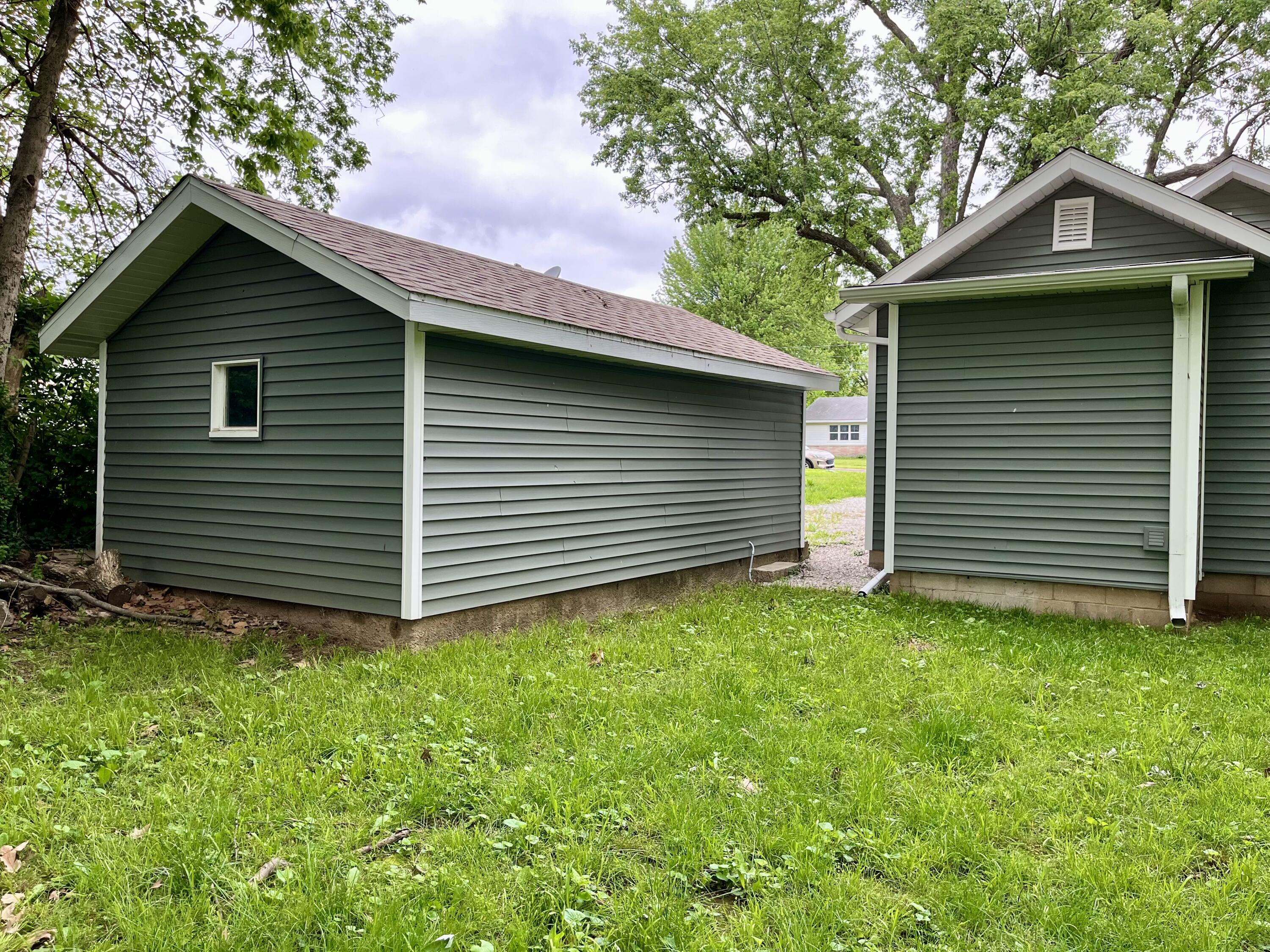 2016 West Olive Street Property Photo 29