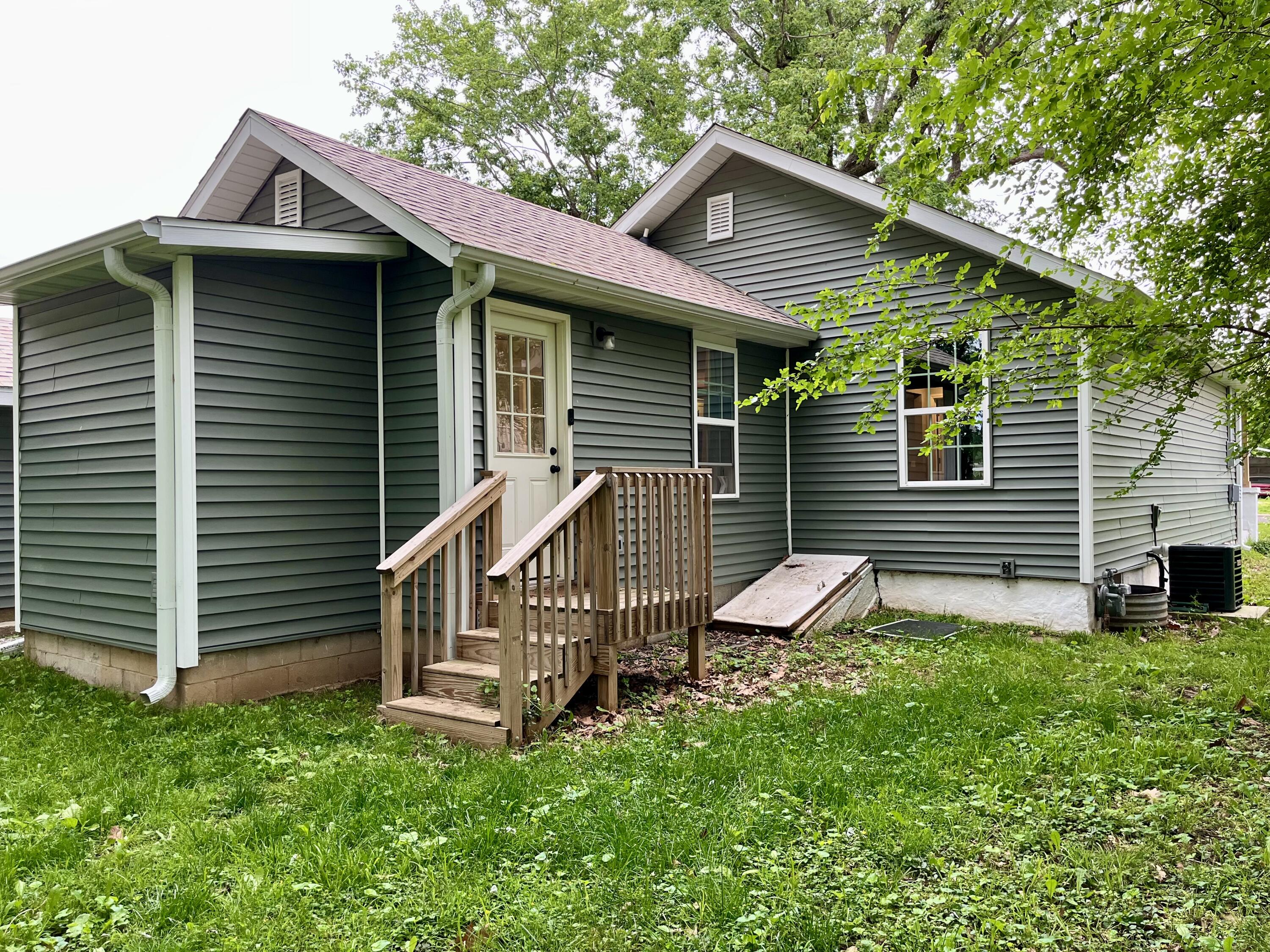 2016 West Olive Street Property Photo 32